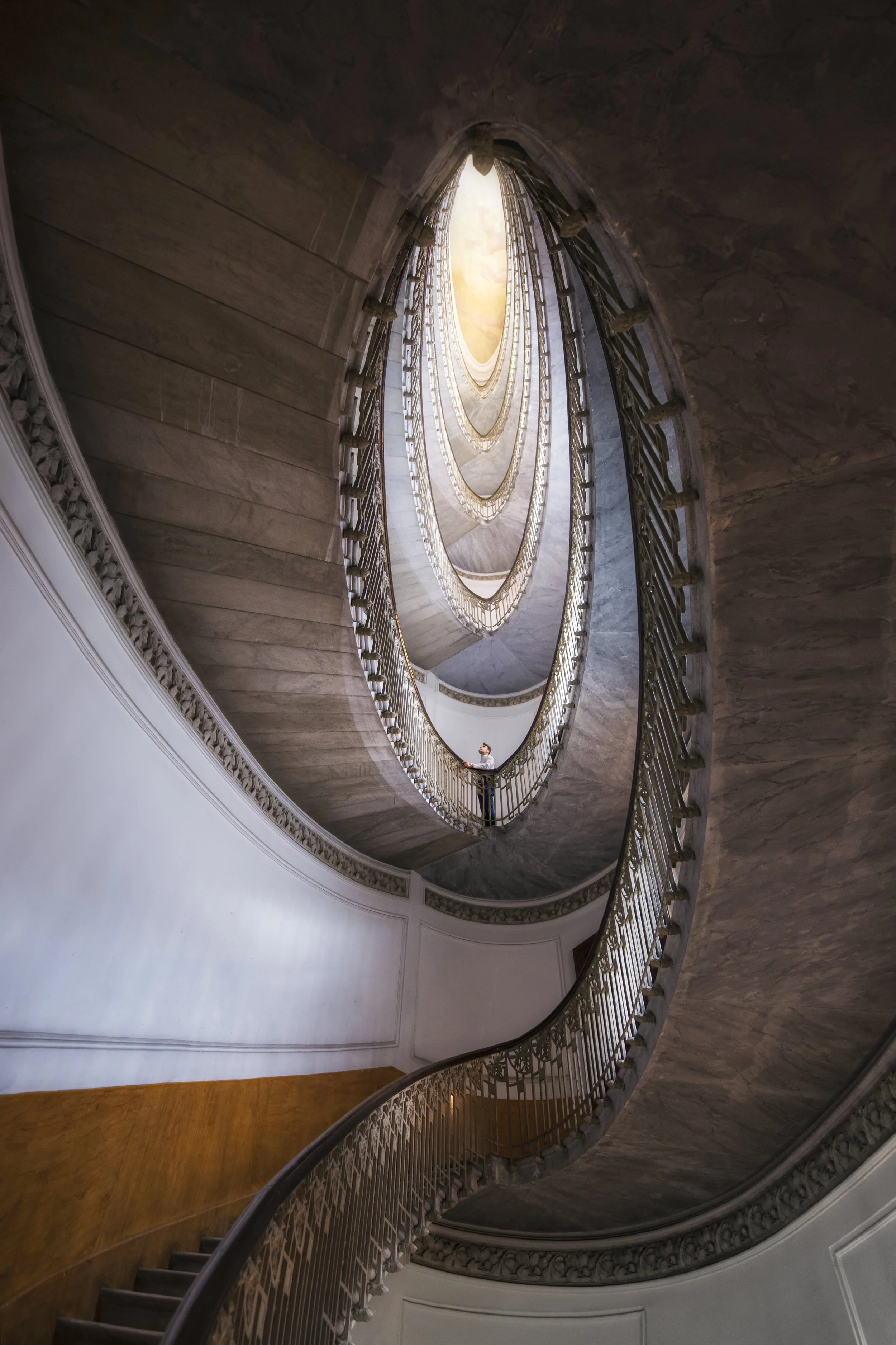 The Stairs to Plazzo Manajuolo web.jpg