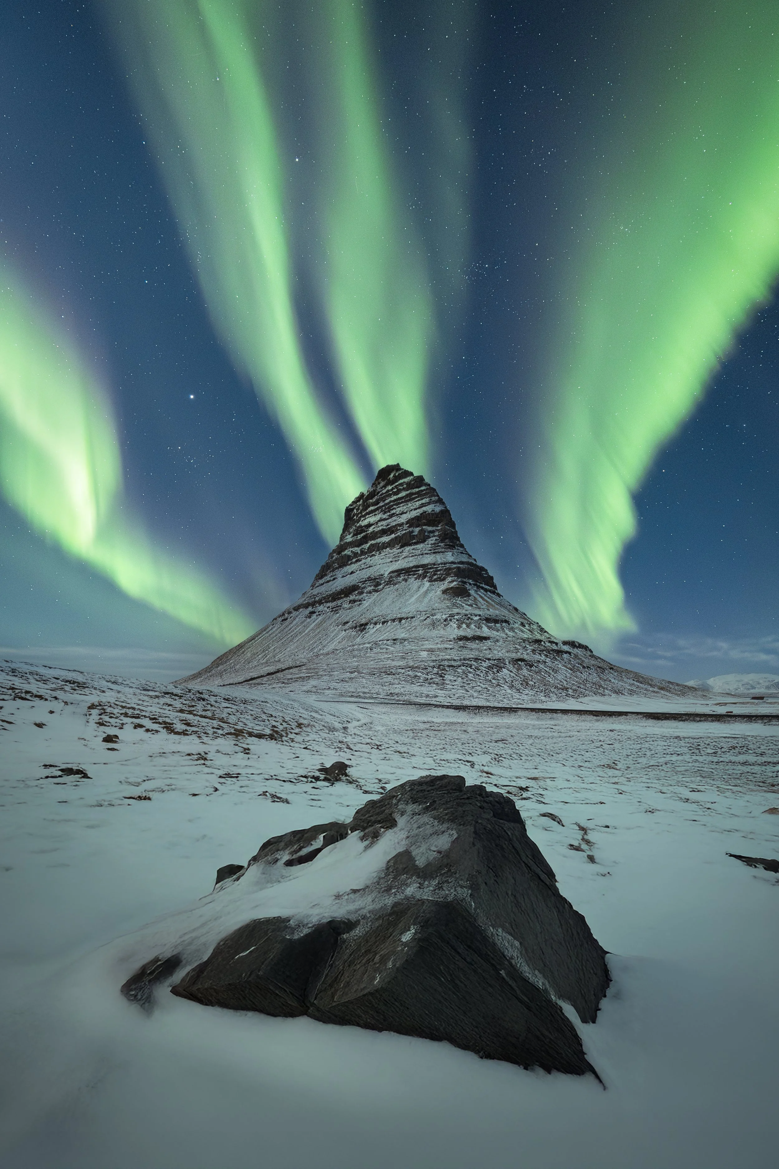 The Last Standing Rock at Kirkjufell Aurora web.jpg