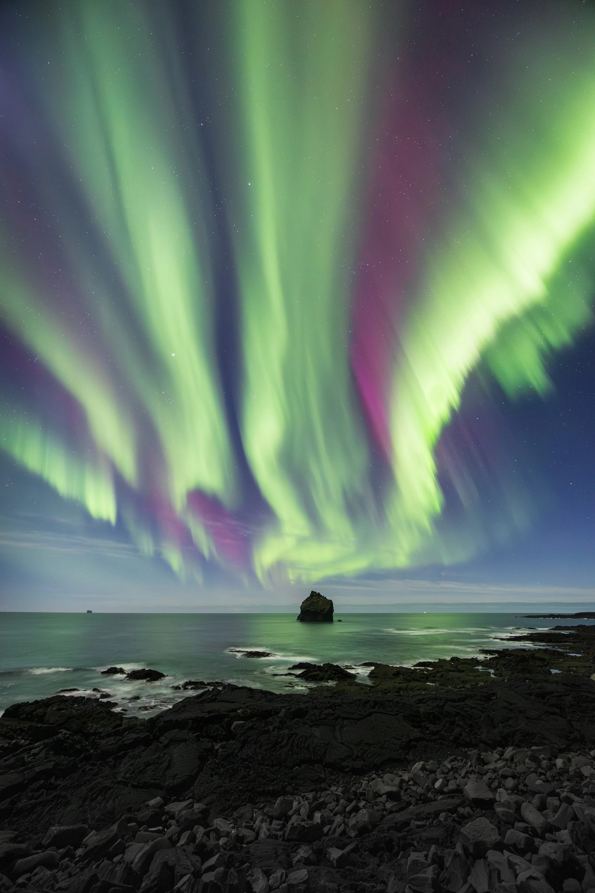 Valahnukamol Stack Aurora web.jpg