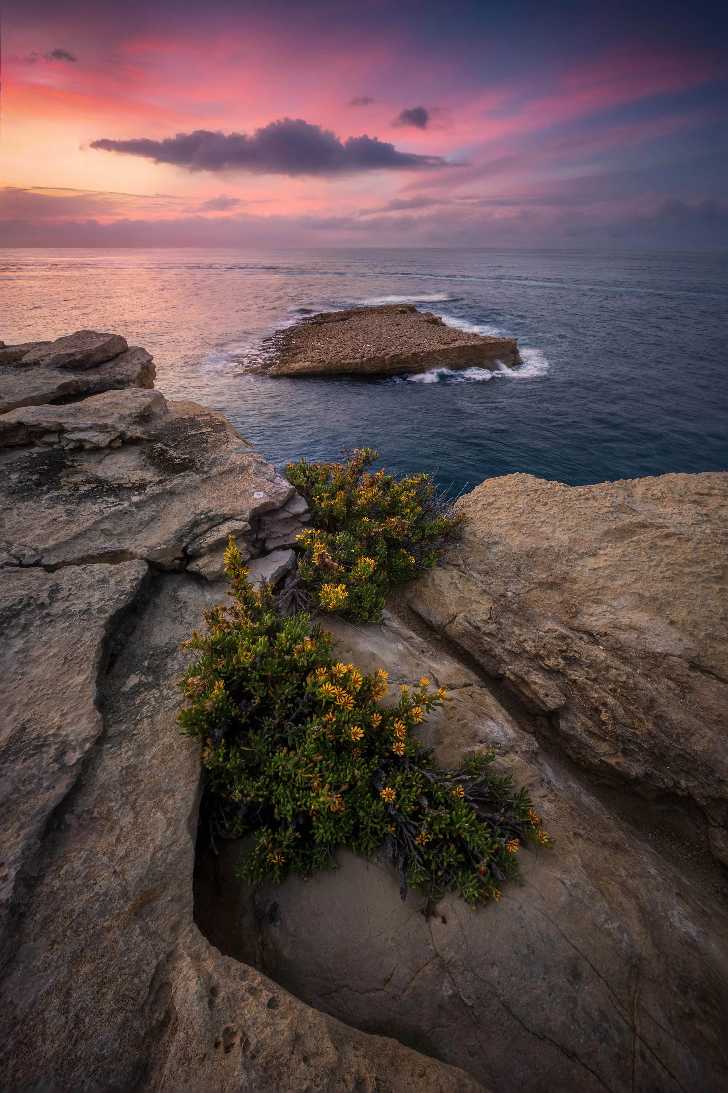 Deattached form Earth web.jpg