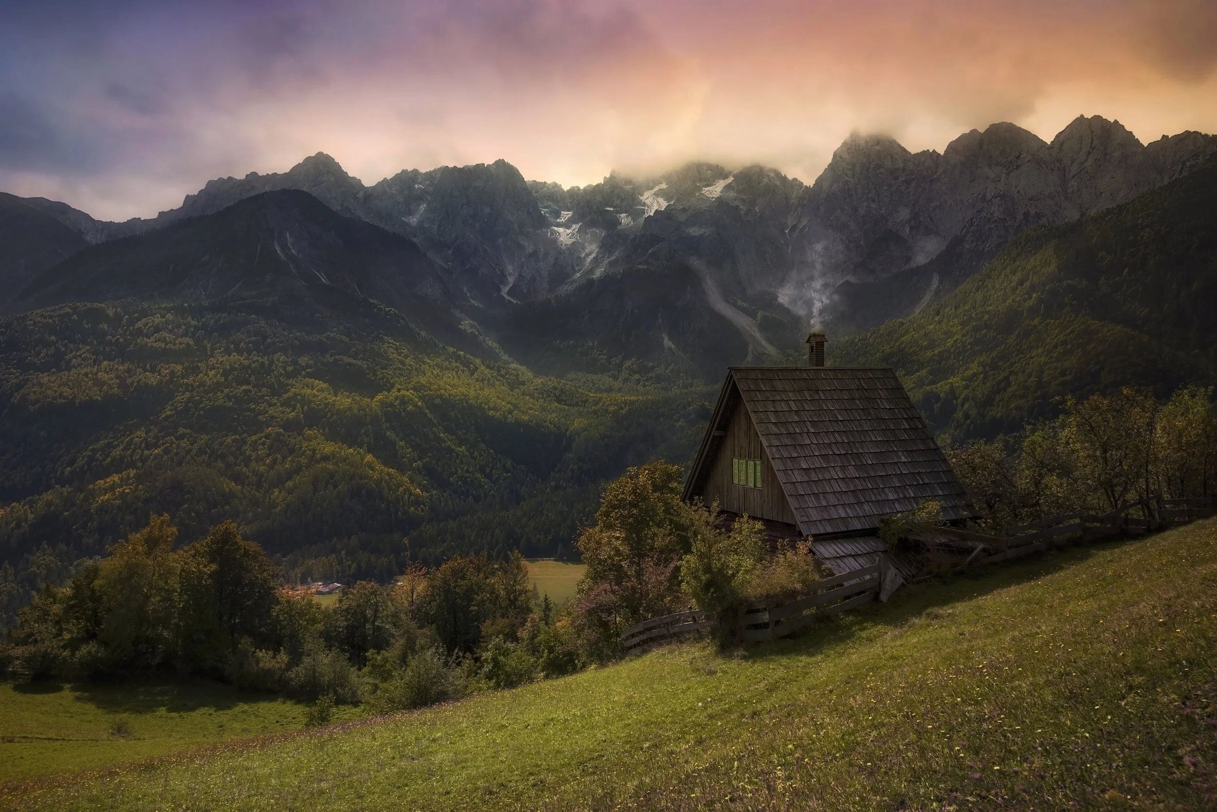vrh srednji cabin web.jpg
