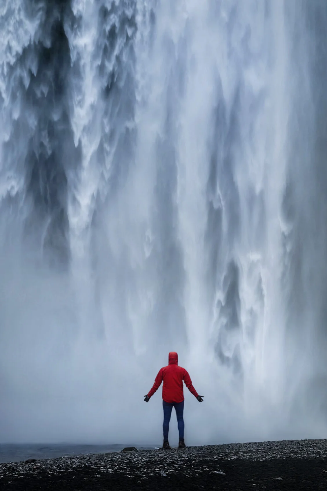 Skogafoss Portrait web.jpg