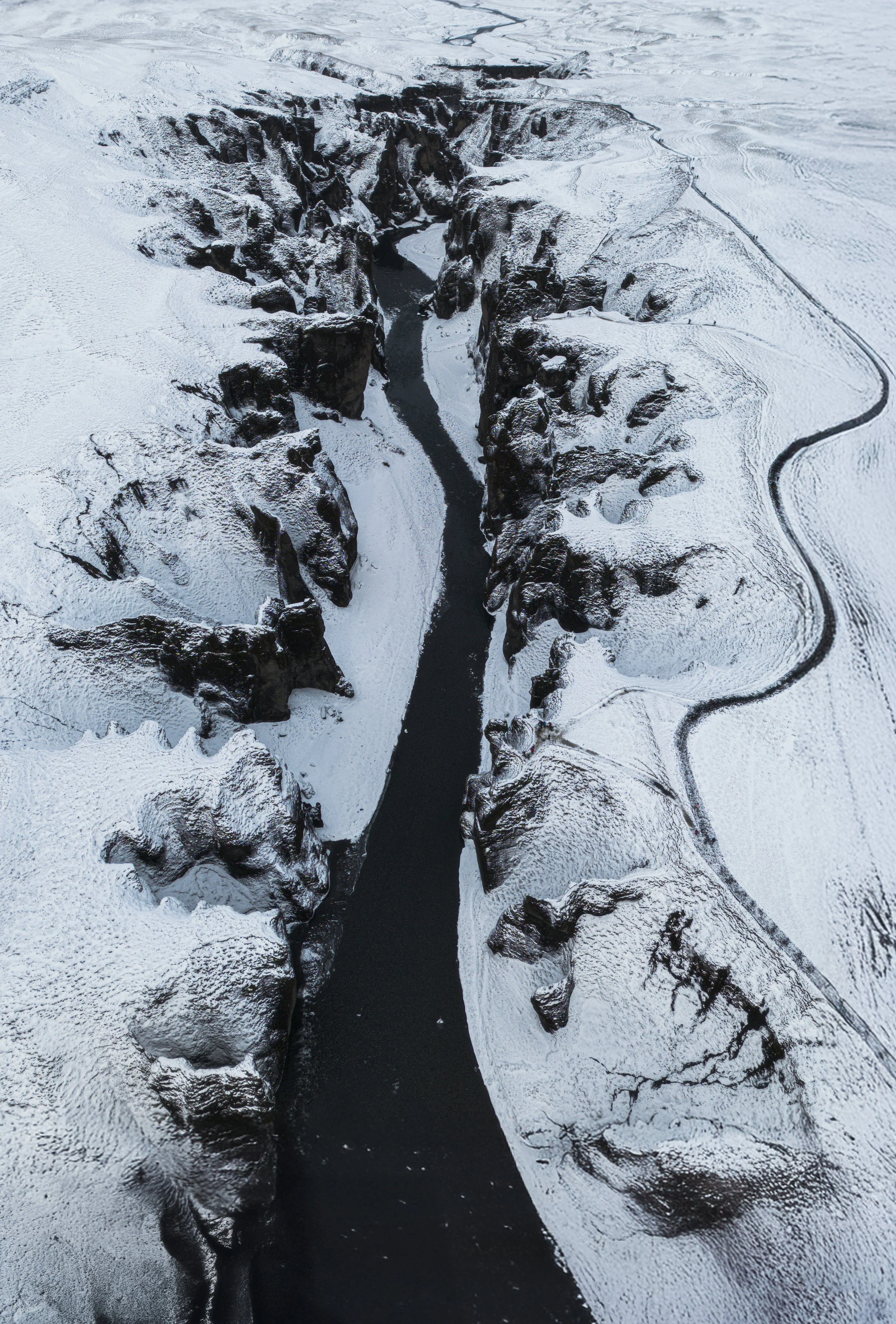 Fjadrargljufur Canyon web.jpg