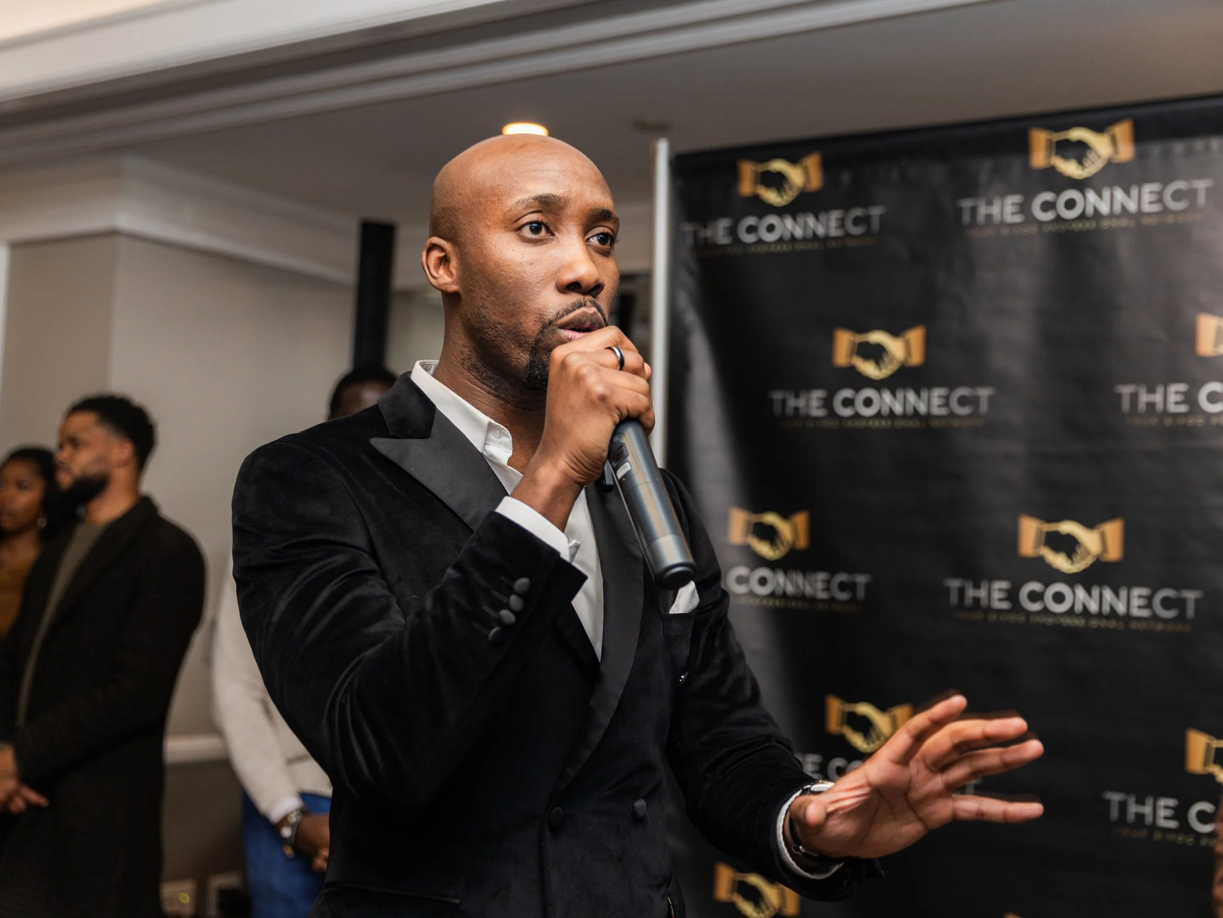 THE CONNECT -101.jpg