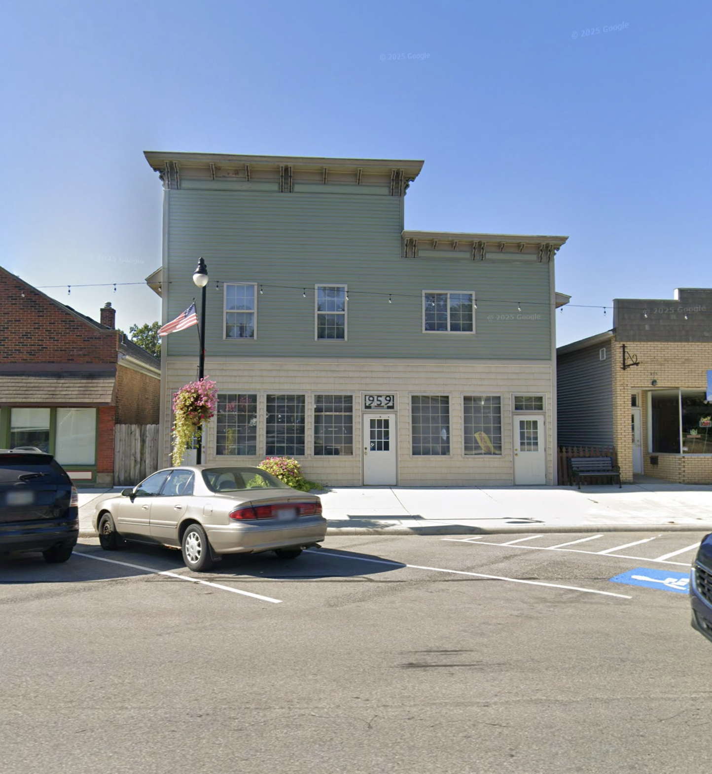 959 Main Street Front Image.png