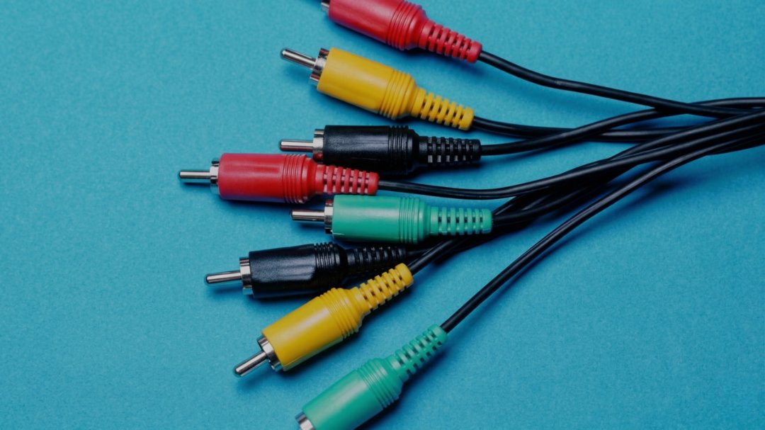 From Glitches to Greatness: Navigating Common AV Hurdles in Commercial Spaces