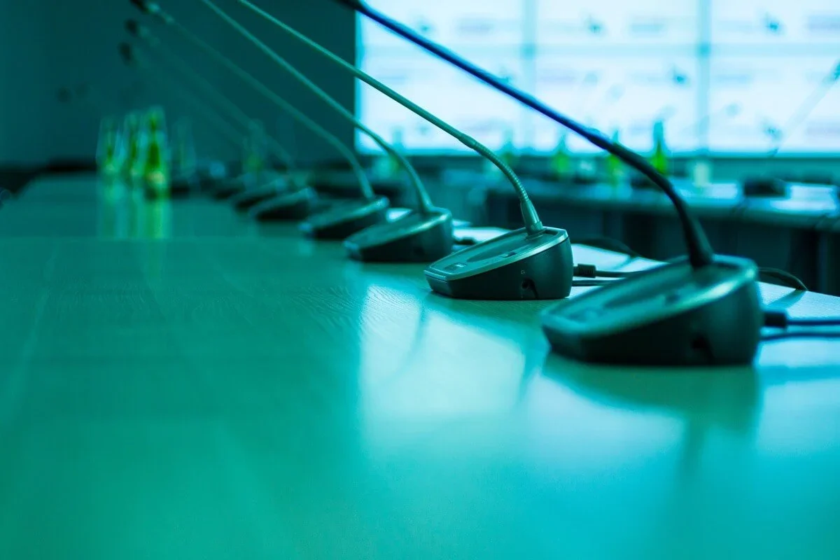 Common Corporate AV Project Risks—and How We Mitigate Them