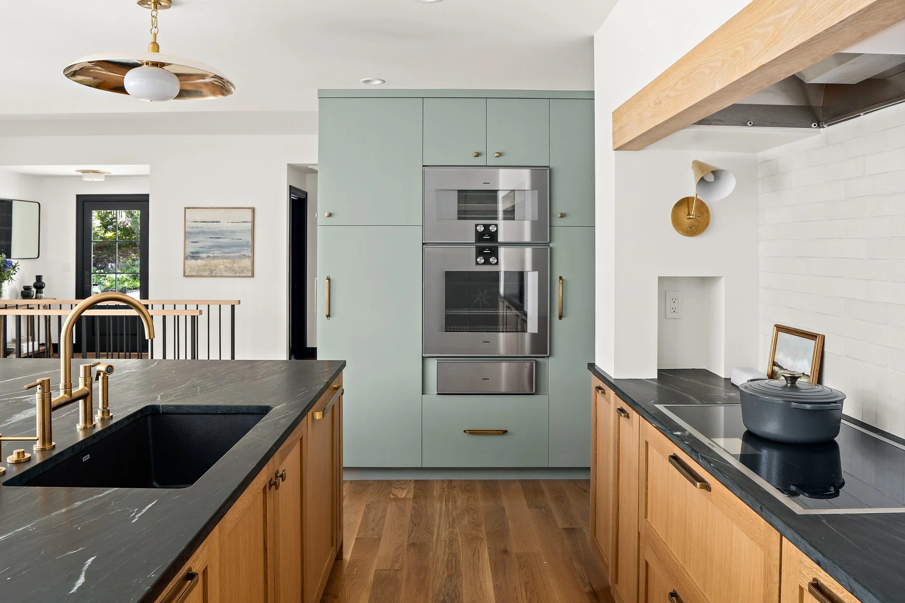 IHR_07212025_BL_6026 52nd Ave NE-9.jpg