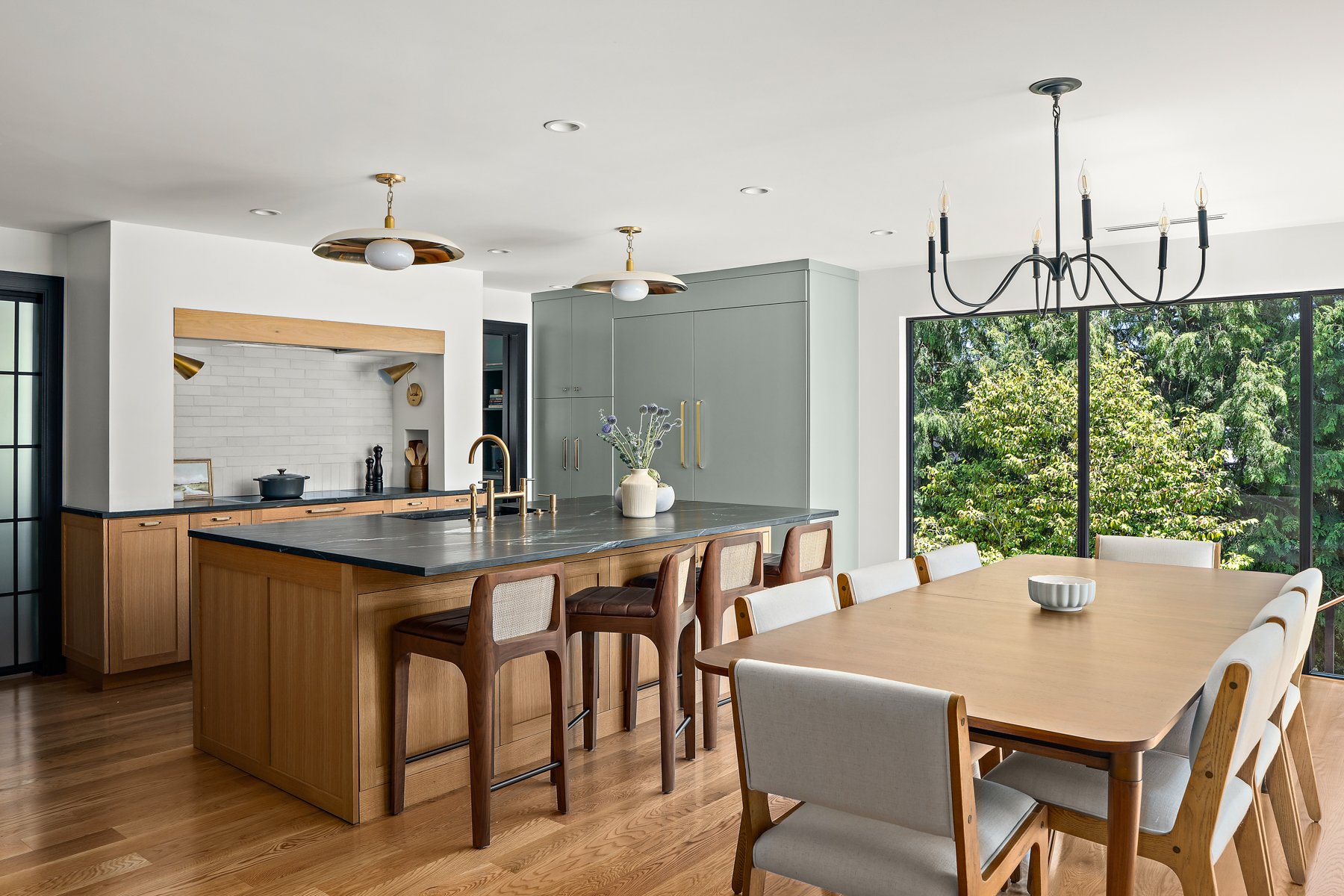 IHR_07212025_BL_6026 52nd Ave NE-5.jpg