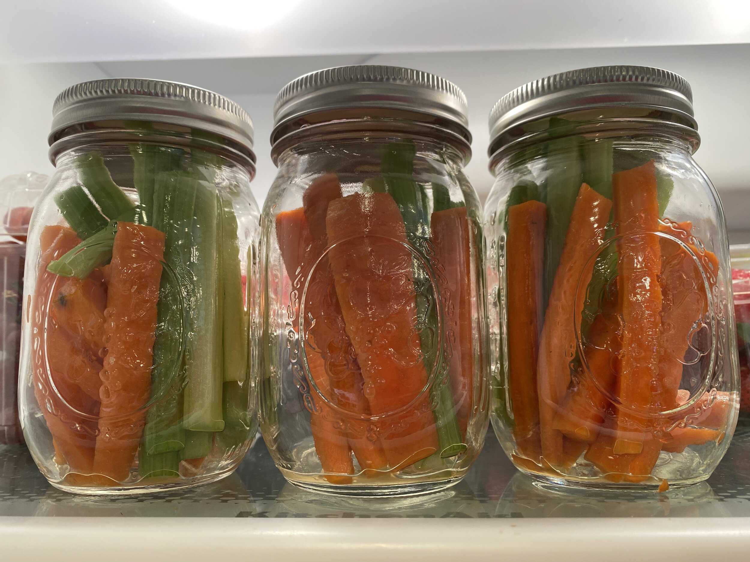 Love mason jars - keeps food fresh and ready to go!