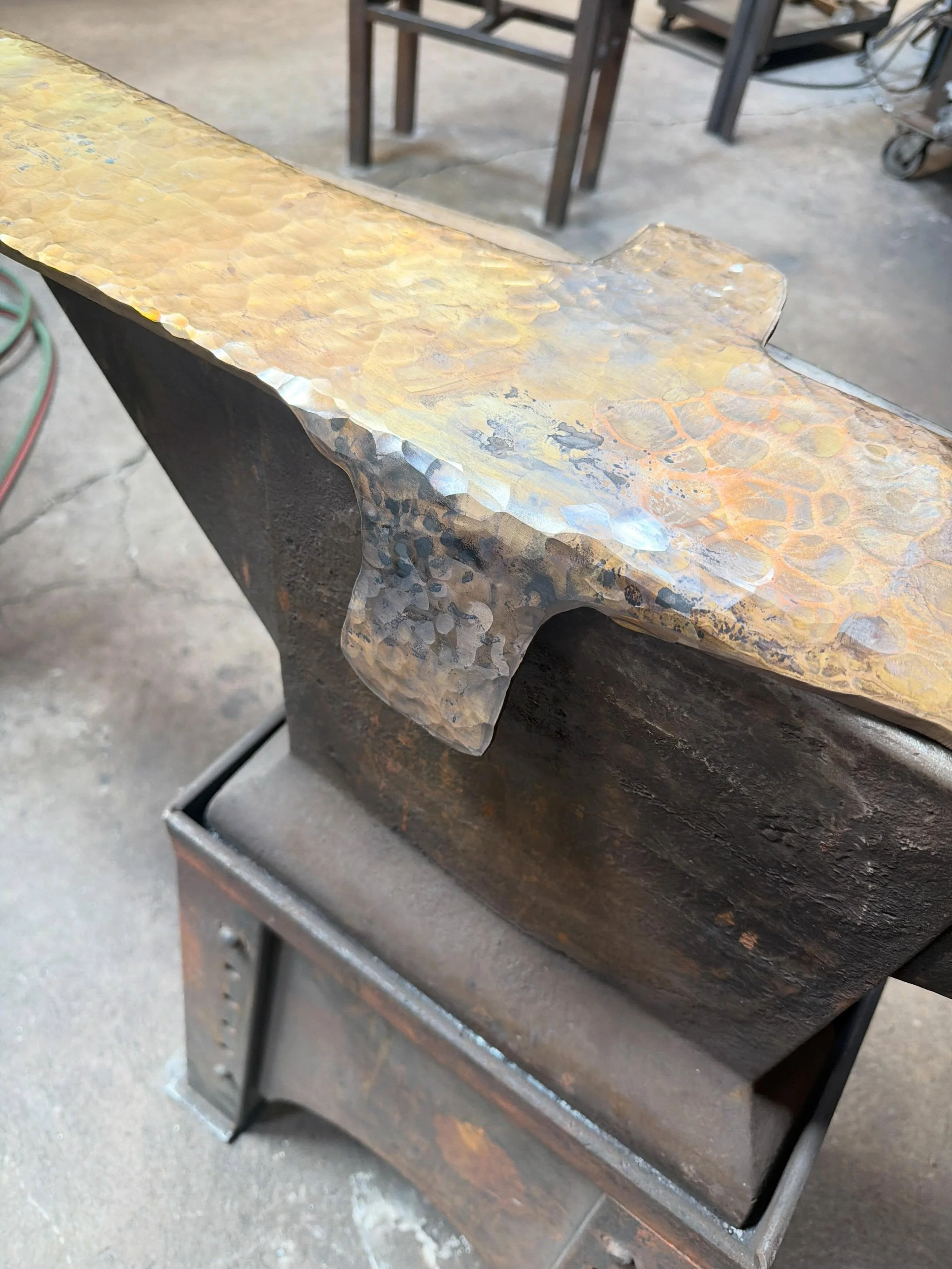 Warren Holzman of Iron Studio crafted this brass centerpiece for the Clean Slate Project.

Hand formed, hammered, and shaped specifically for the table, the piece brings another layer of material, texture, and craft into the space.

#MaMo #CleanSlate