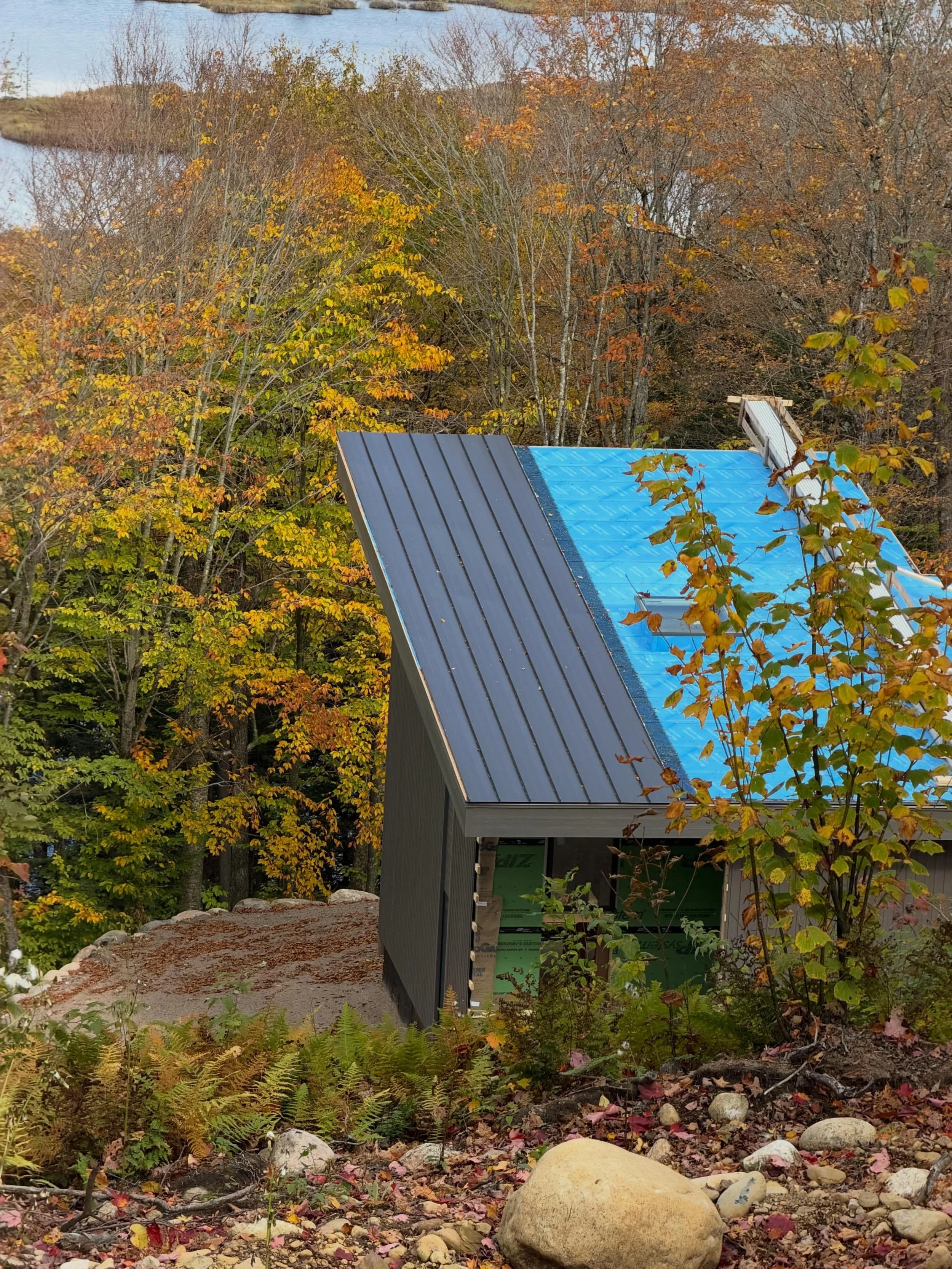 Cliffside | Lake Placid

The cladding begins to define the form, settling the house into the hillside while framing extraordinary views across the lake. #MaMoArchitects #LakePlacid #ModernArchitecture #architectureinnature