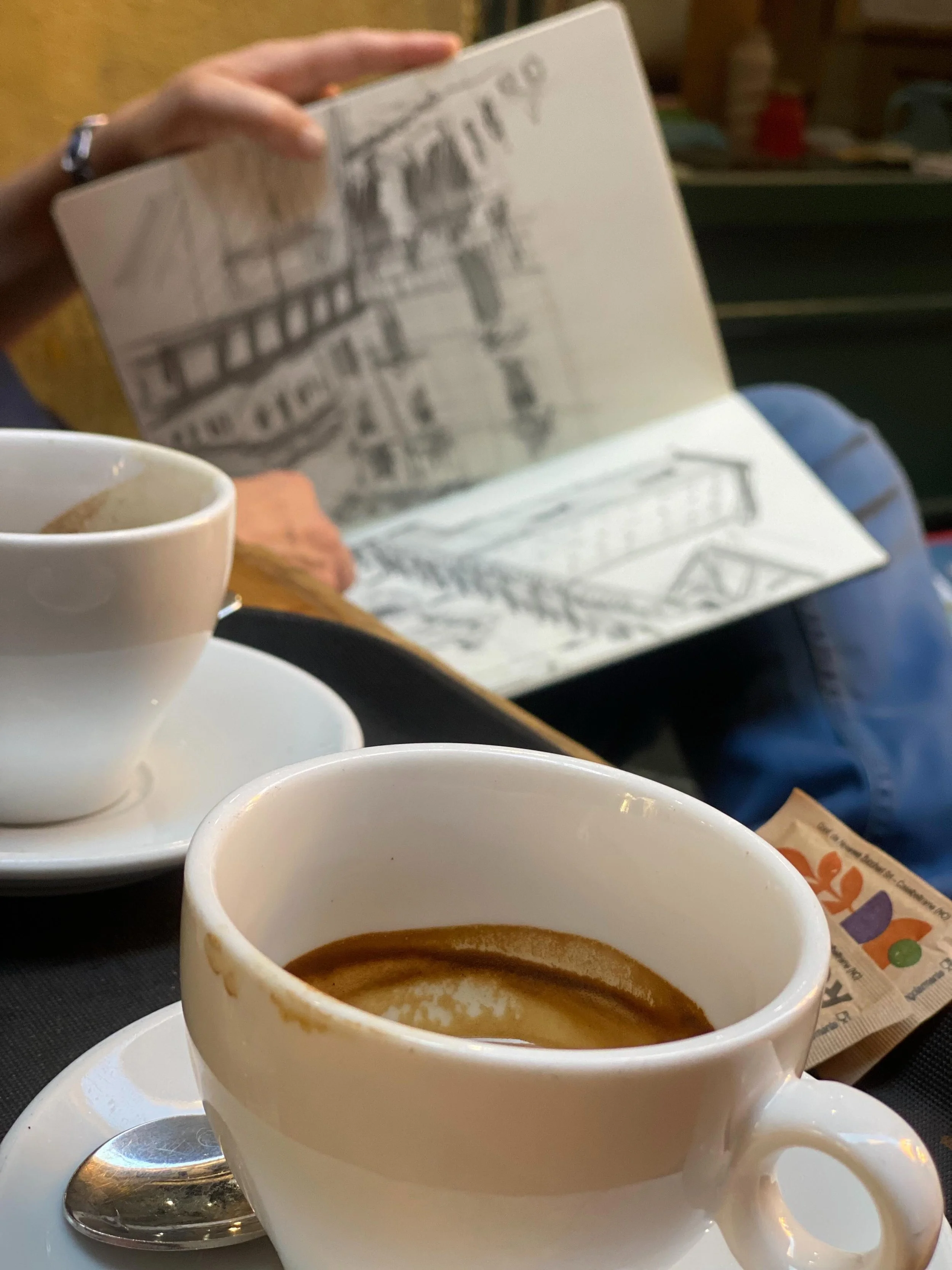 Morning rituals in Bologna. Ten-minute sketches, studying architecture through light, shadow, and proportion. Fueled by espresso.

#Bologna #Italy #ArchitecturalSketching #MaMoArchitects