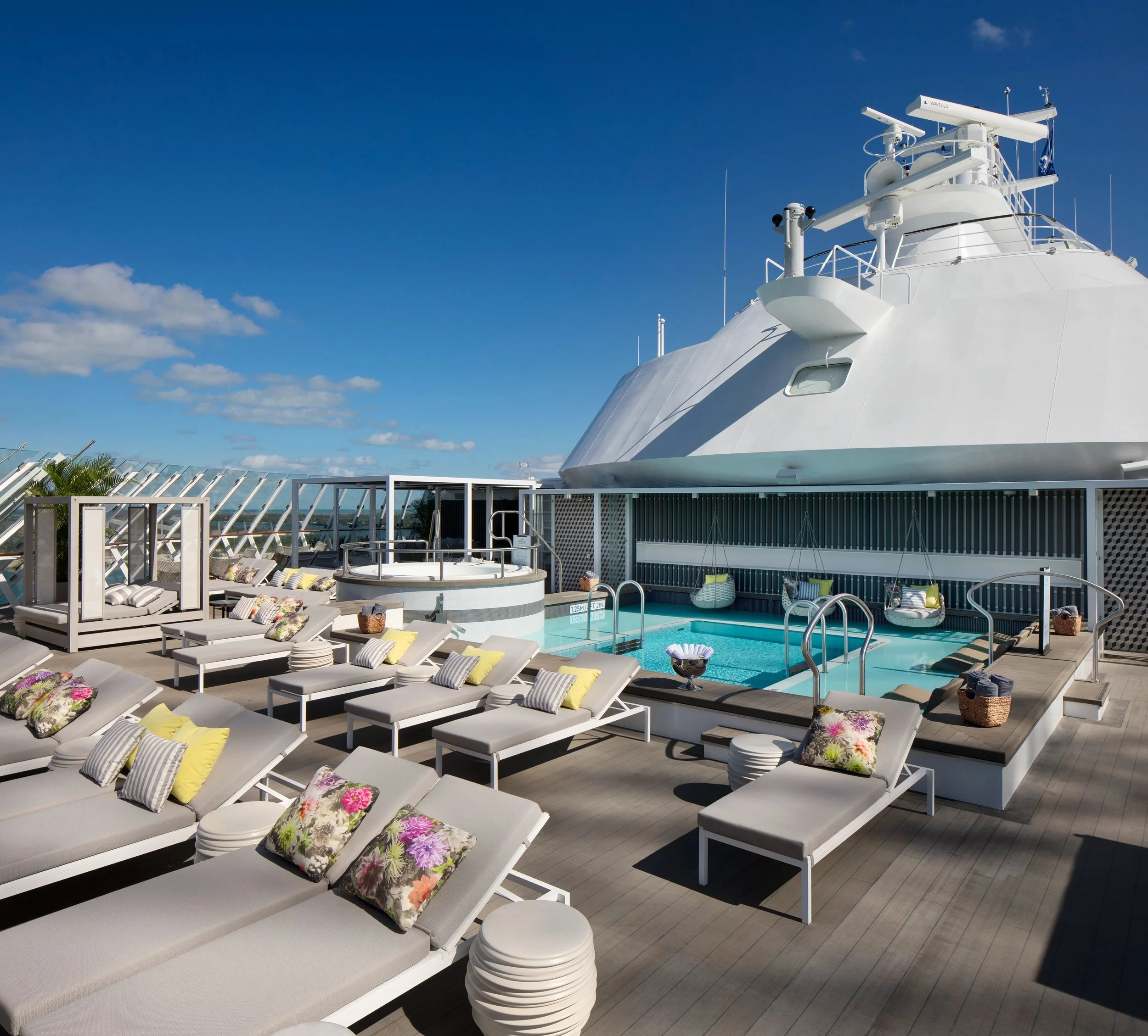 Your Guide to Luxury Cruise Retreats