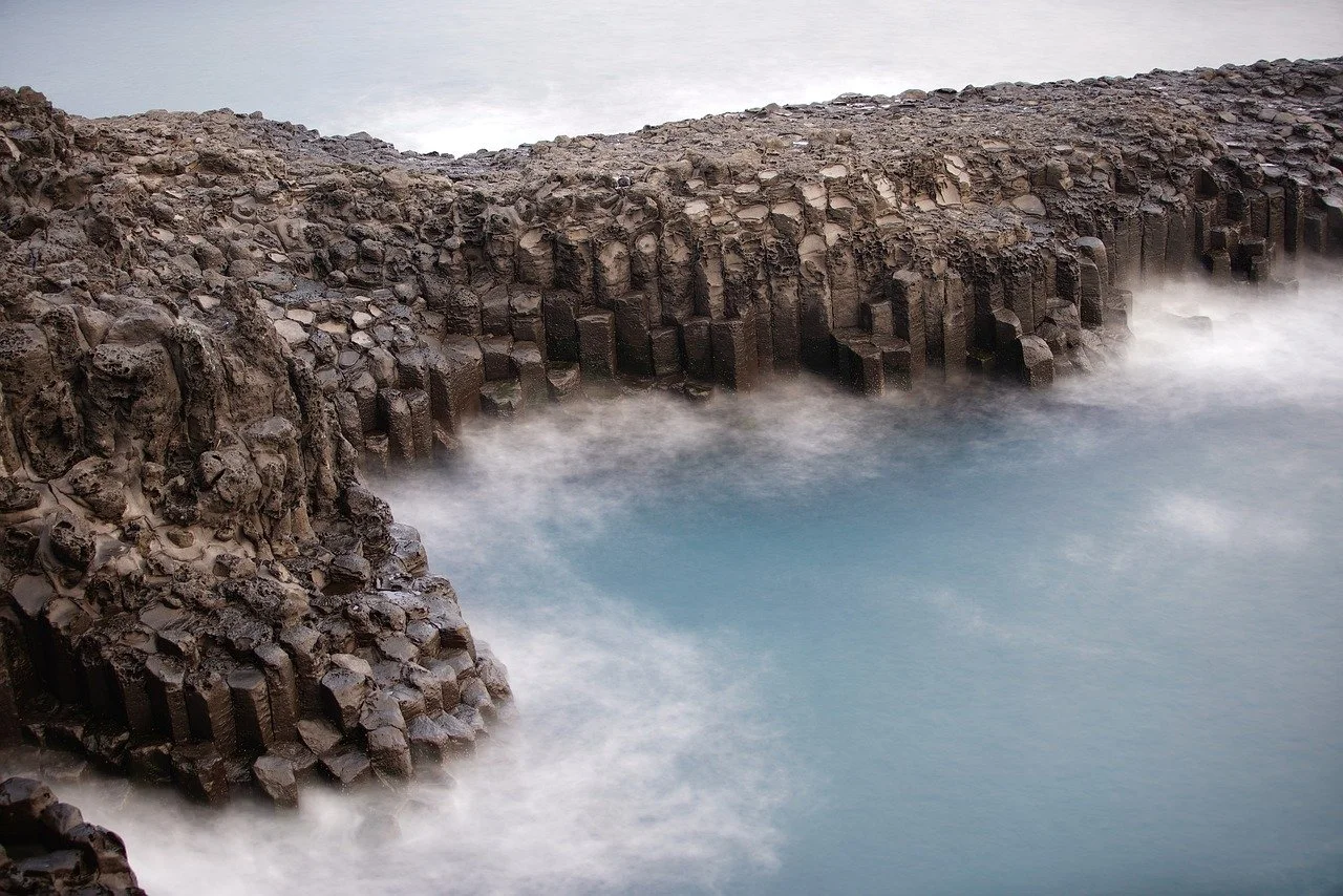 Jeju_Cliffs.jpg