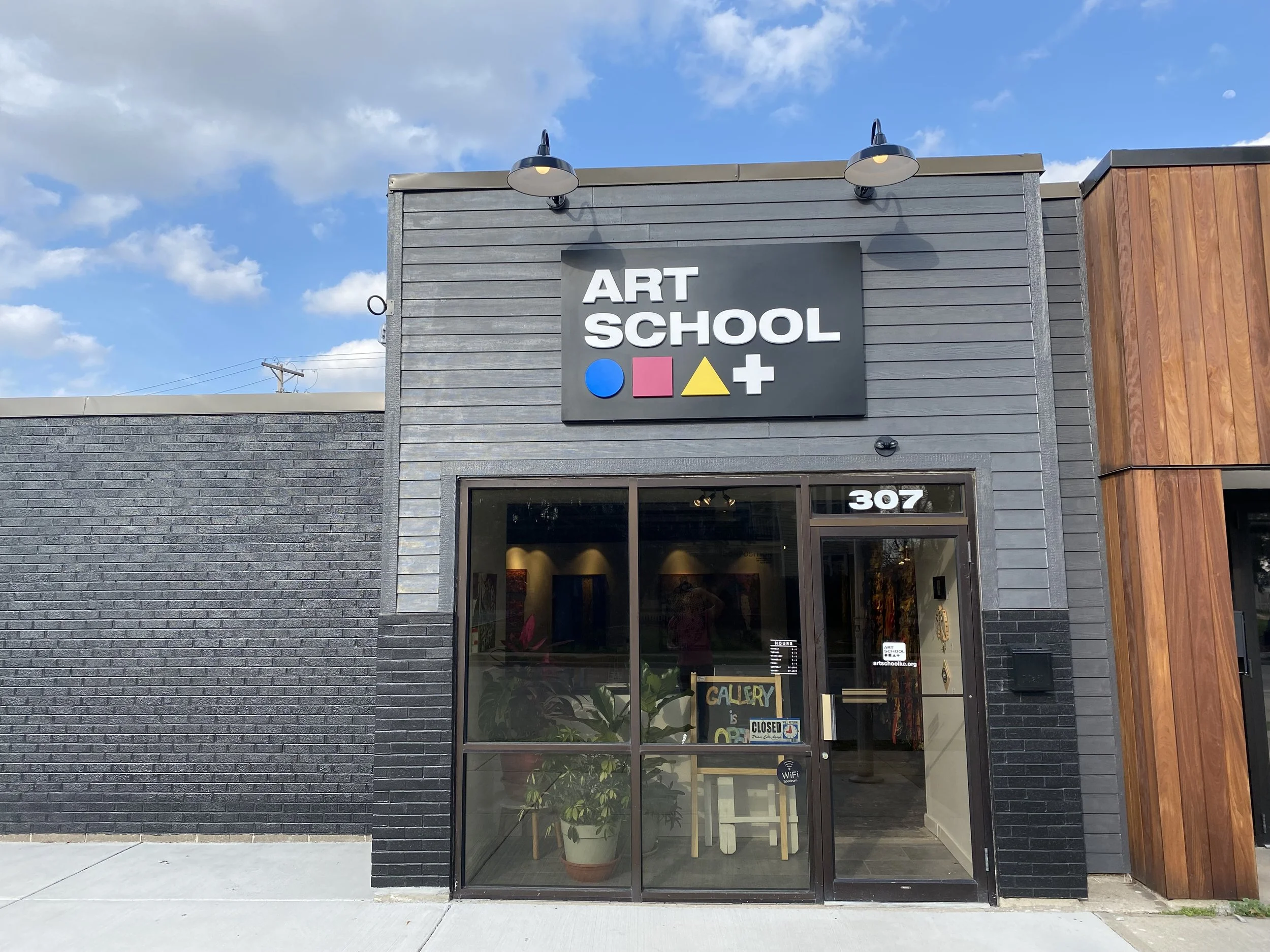 Discover Artistry in Lee's Summit with Art School KC Diverse Classes