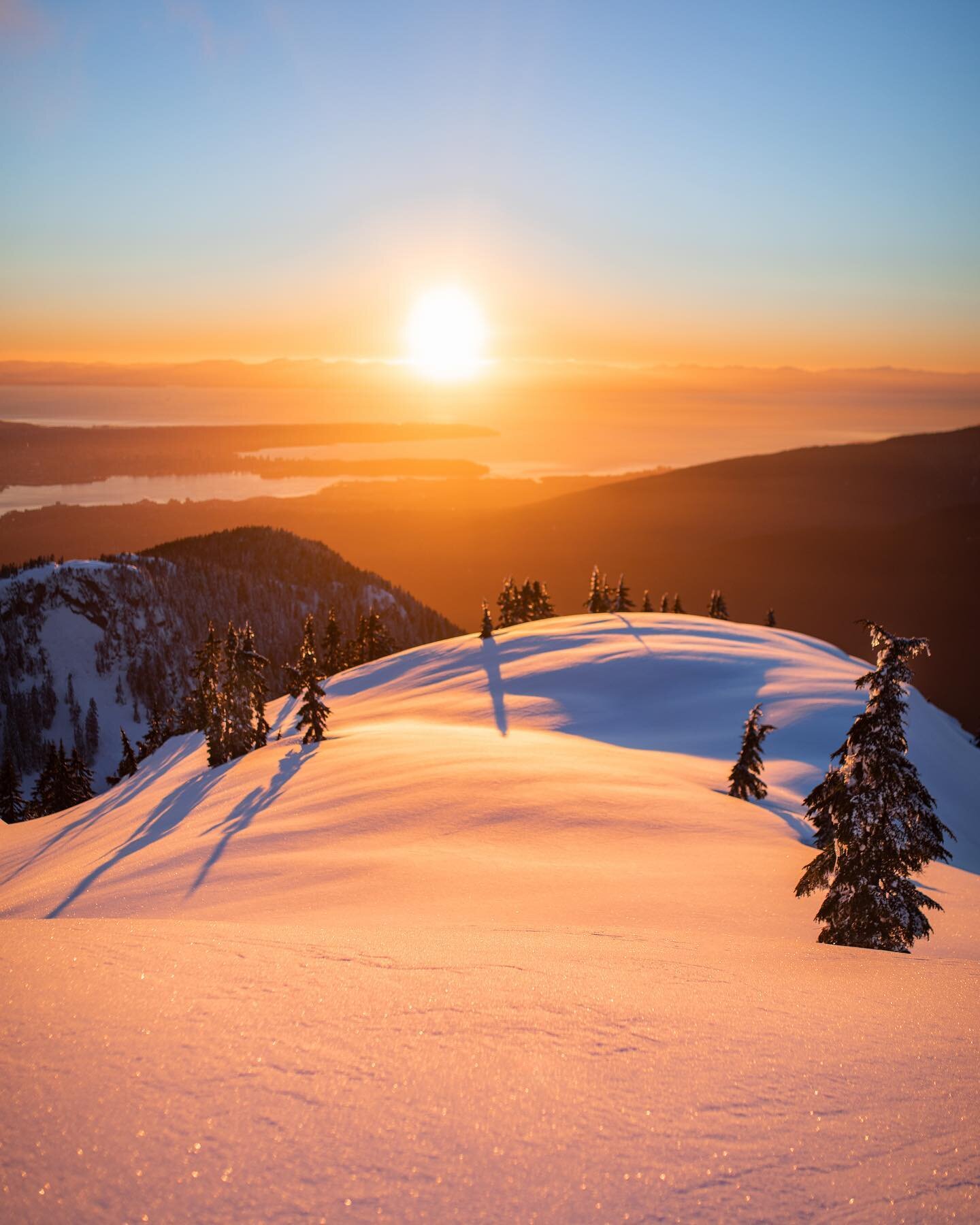 Been enjoying the sunsets over Vancouver lately. We&rsquo;ve had a mix of clear skies and massive cloud inversions covering the whole city. Here&rsquo;s from a clear day at the top of Mount Seymour.