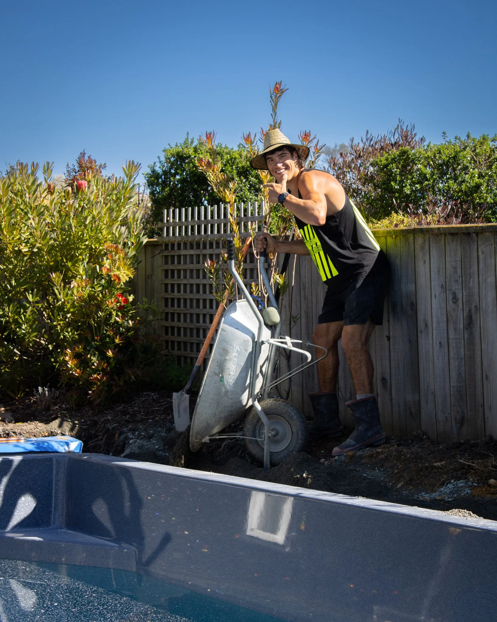 Good times and all smiles during the backfilling of a pool. It’s gonna be a great Summer for our lucky clients! 🤩
#nvp #nvpools #newvisionlandscapes #nvl #landscapearchitecture #landscapedesign #nvdesign #teamawesome #teamnvl #nelsontasman #n