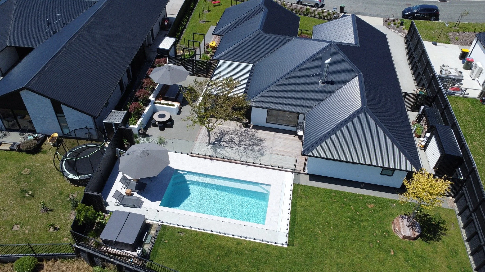 This transformation still leaves us speechless, a fantastic project to be involved in alongside NVL and NV Design. 🤩 

#nvp #nvpools #newvisionlandscapes #nvl #landscapearchitecture #landscapedesign #nvdesign #teamawesome #teamnvl #nelsontasman #nel