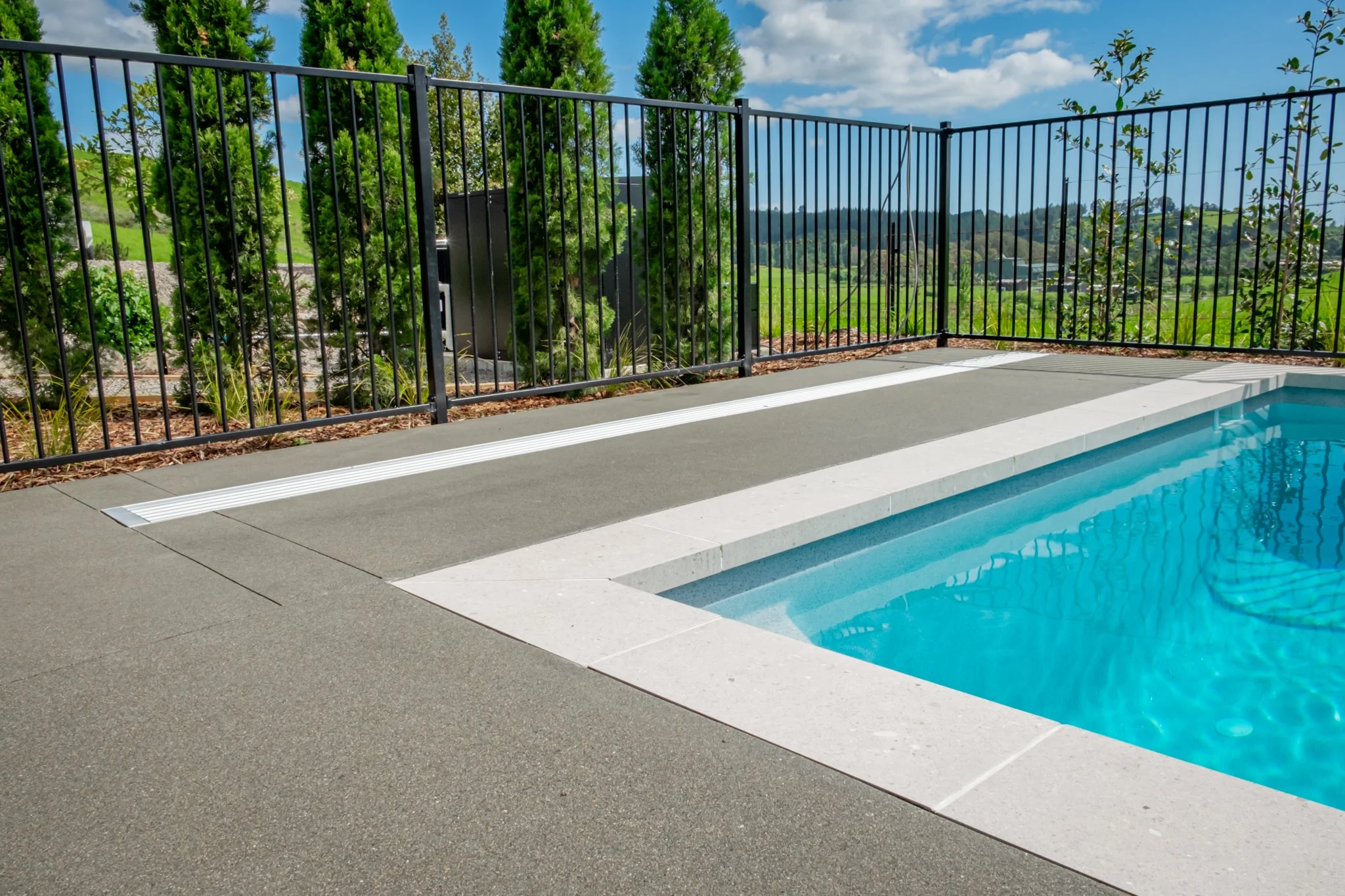 This low profile pool cover storage system keeps the surrounding pool area tidy and visual lines uninterrupted.

#nvp #nvpools #newvisionlandscapes #nvl #landscapearchitecture #landscapedesign #nvdesign #teamawesome #teamnvl #nelsontasman #nelsontasm
