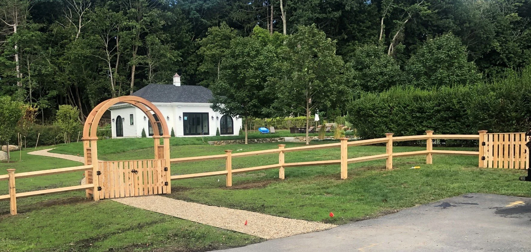 Diamond Rail with Halo Arbor and Spaced Flat Board Gates