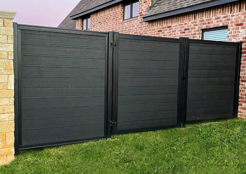 Composite contemporary fence example