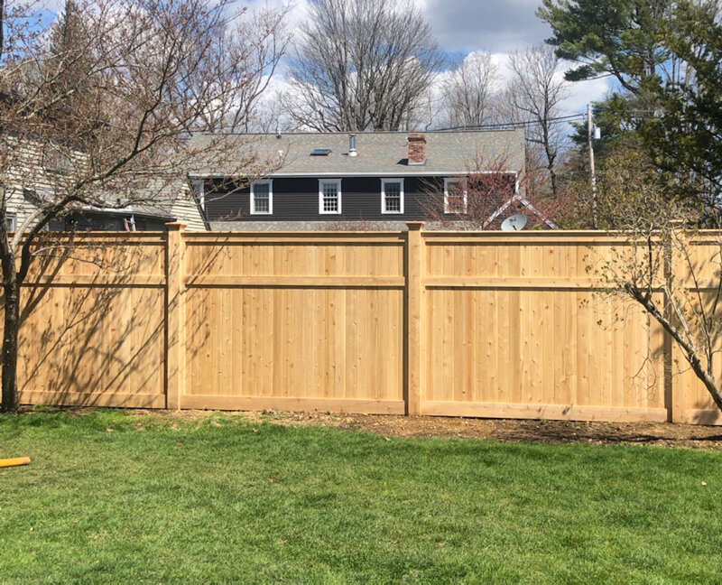 Tongue and Groove Good Neighbor Fence with mid-rail