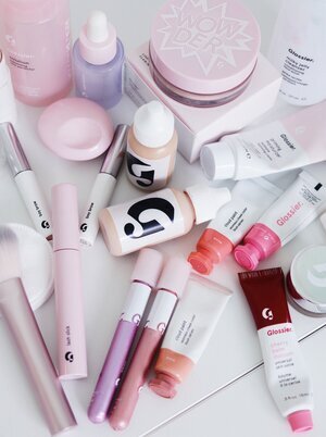 Glossier+products+worth+checking+out.jpeg