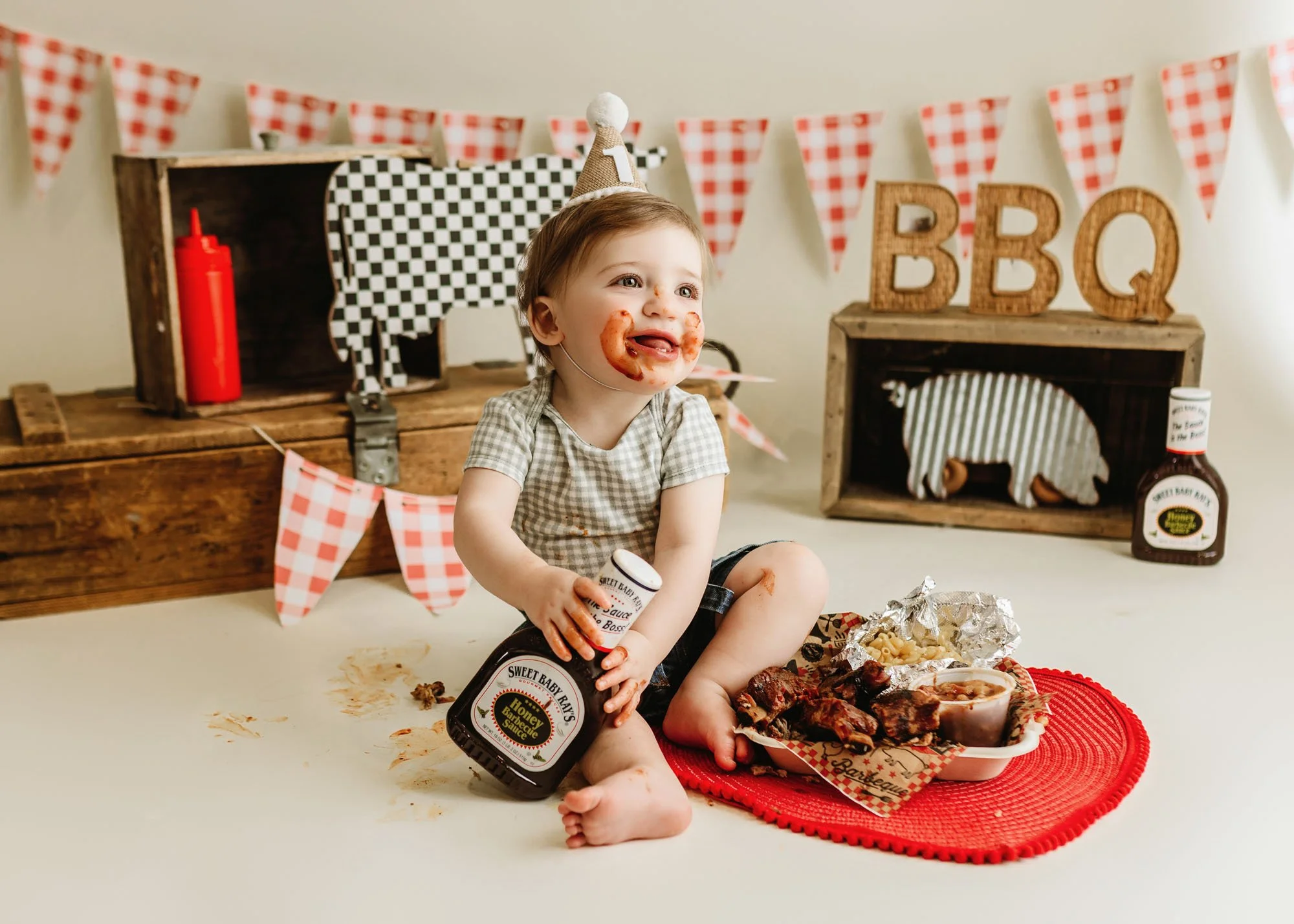 Rib and beans smash session with playful birthday setup