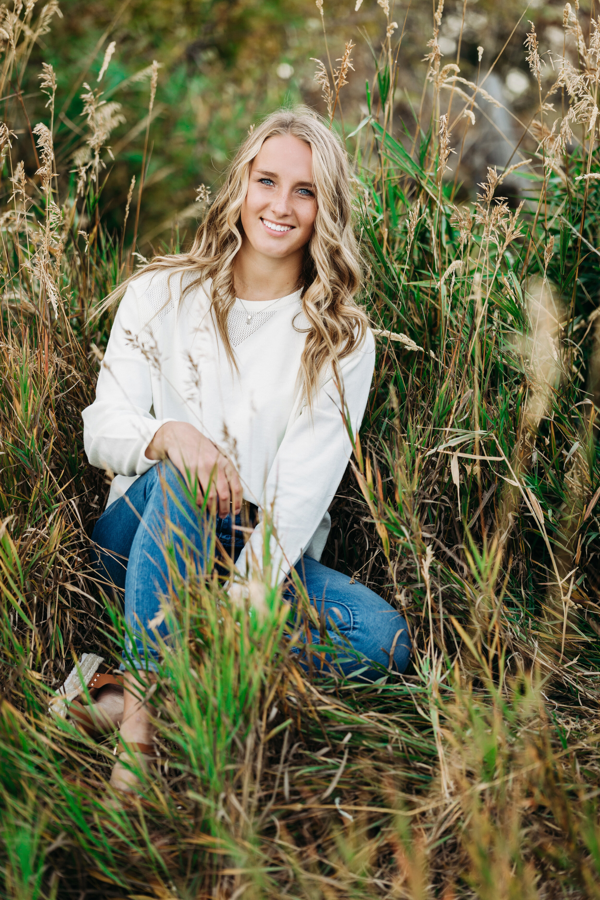  Idaho falls senior photography, IFHS, the twelfthyear, the twelfth year, Idaho falls photographer, idaho falls photography,  Senior girl, red rocks, foothills of idaho falls, skyline senior photography, hillcrest senior photography, thunder ridge se