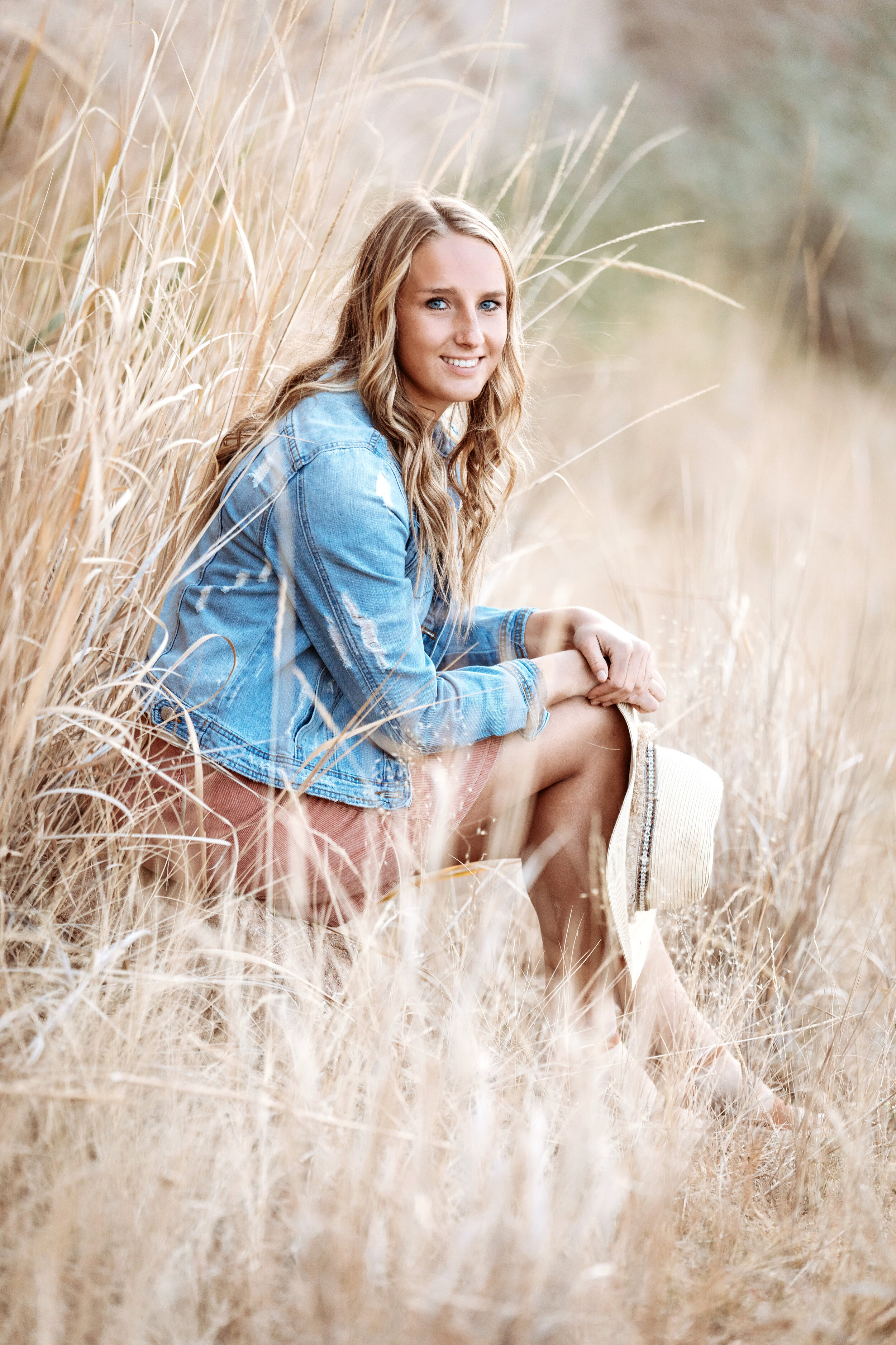  Idaho falls senior photography, IFHS, the twelfthyear, the twelfth year, Idaho falls photographer, idaho falls photography,  Senior girl, red rocks, foothills of idaho falls, skyline senior photography, hillcrest senior photography, thunder ridge se