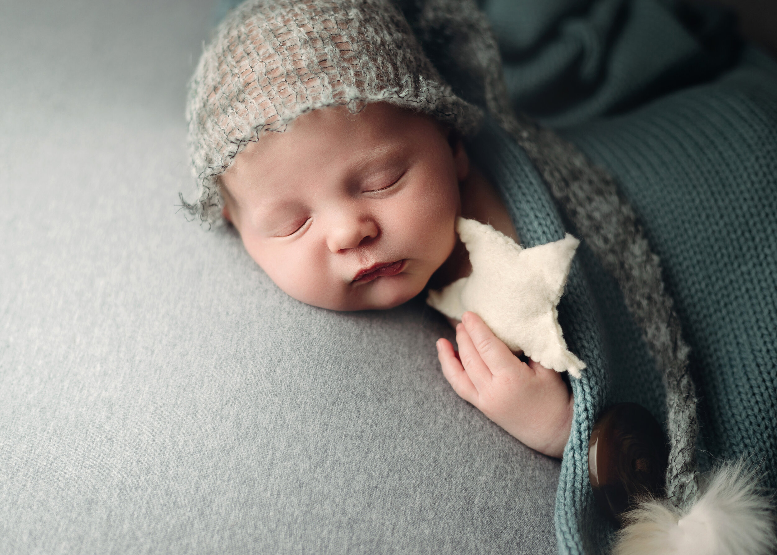 Idaho_Falls_Newborn_Photographer_321_Expressions_By_Aimee