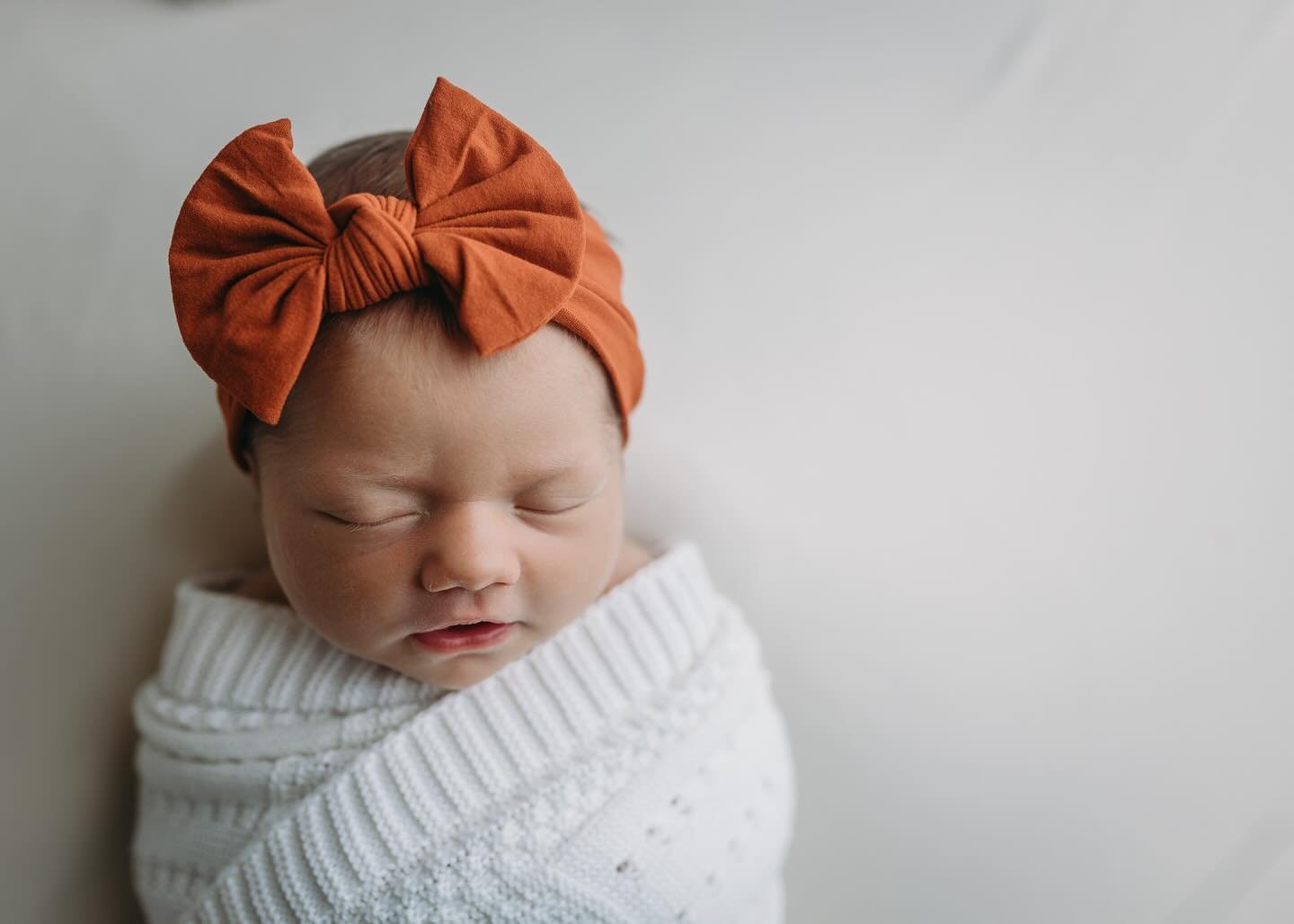 Simple but sweet. .
.
.
#Expressionsbyaimee #expressionsbyaimeenewbornphotography #idahofallsphotographer #idahofallsnewbornphotographer #rexburgphotographer #rexburgnewbornphotographer #pocatellophotographer #pocatellonewbornphotographer #blackfootp