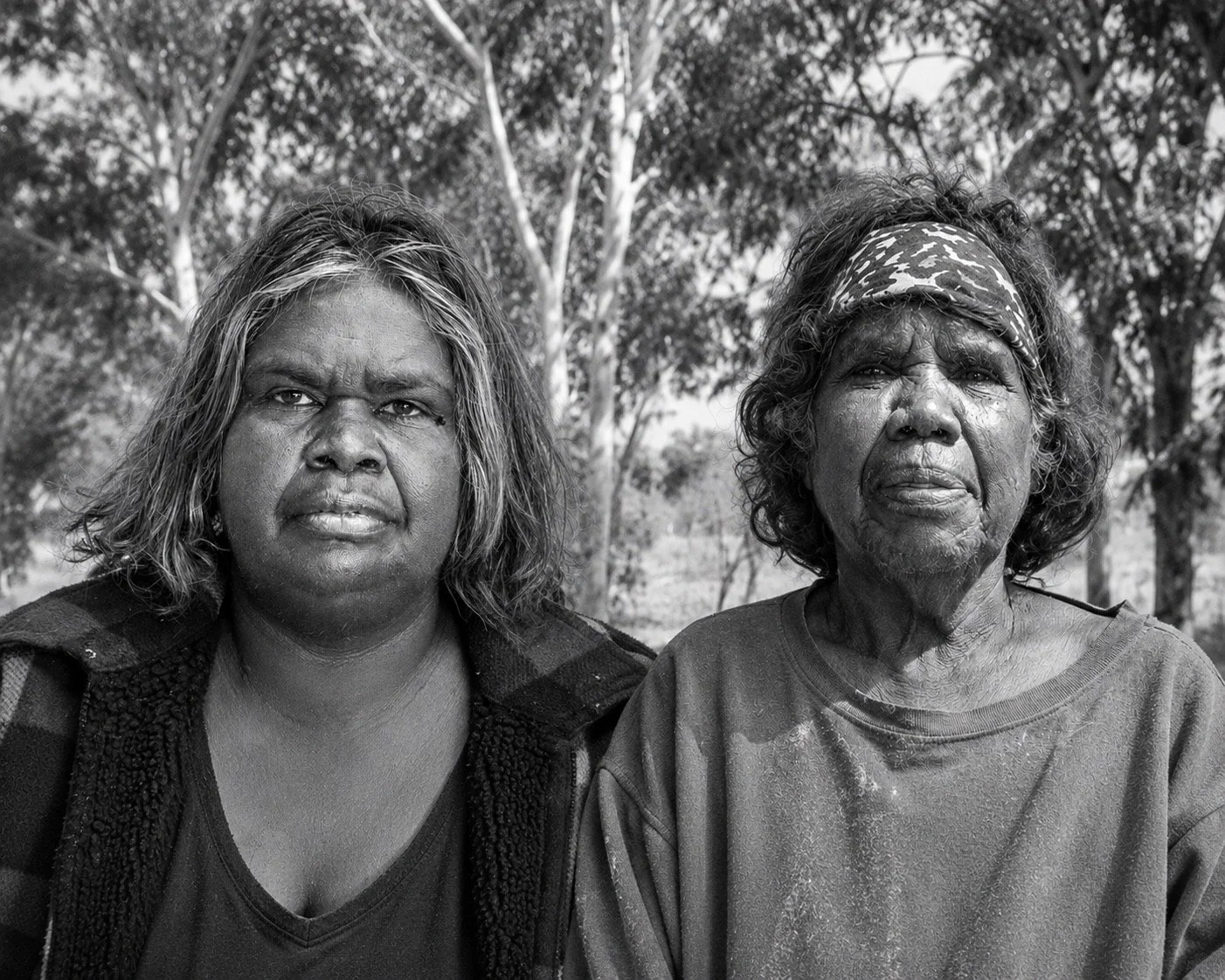 Louise & Margaret Kngwarrey Long
