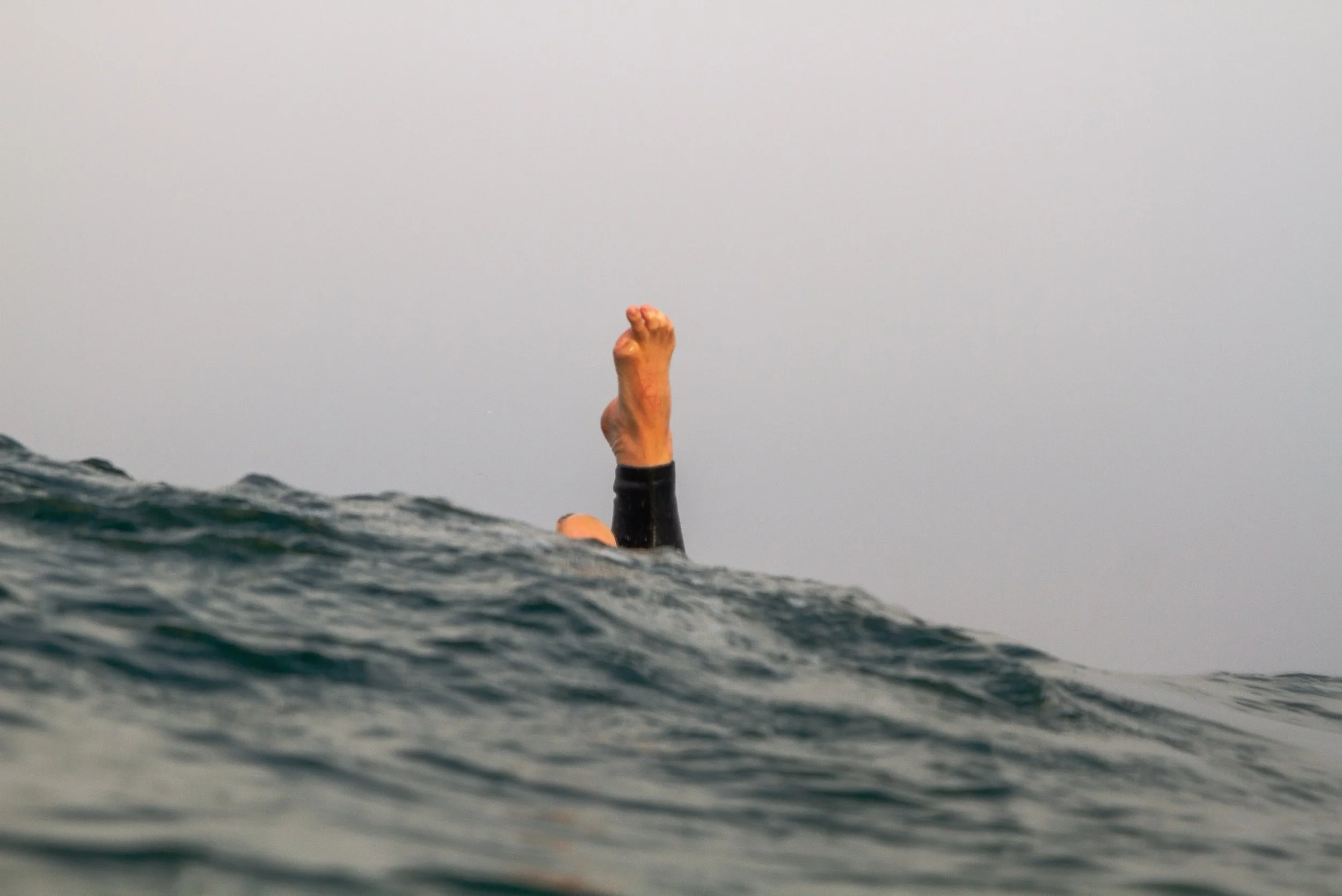 Throwback to @trevelyn_surfboards and his missing toe!
#hangnine