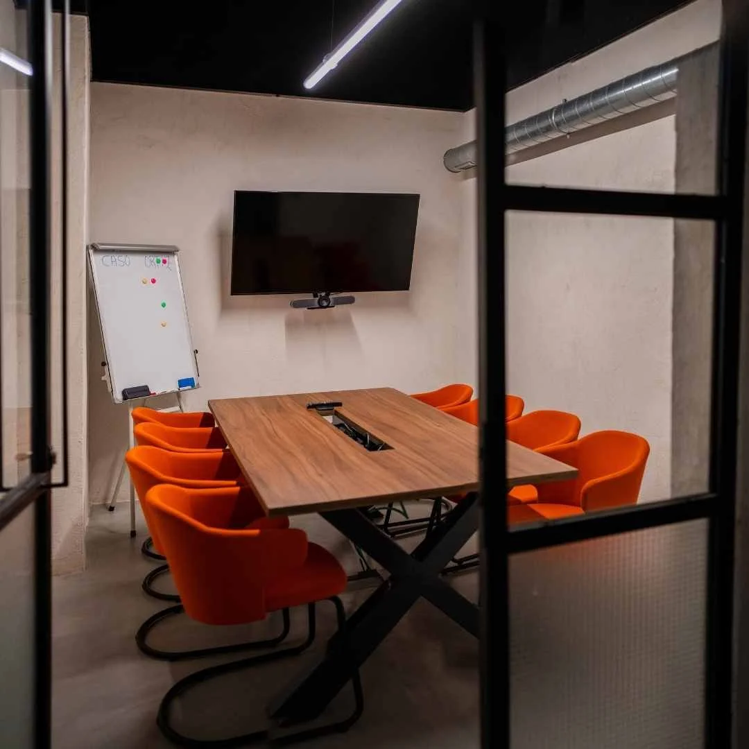 Affordable meeting rooms in Madrid: what you actually need to know