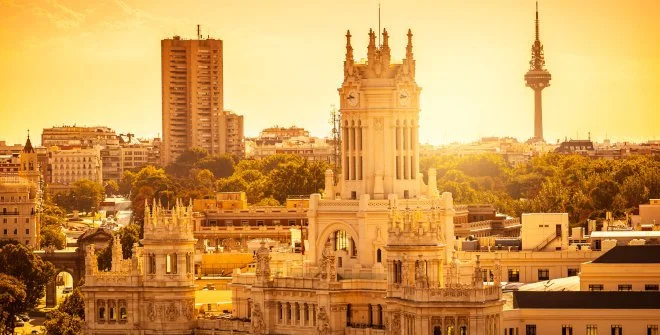 🇪🇸 Cómo Sobrevivir (y Disfrutar) el Verano Madrileño en Area