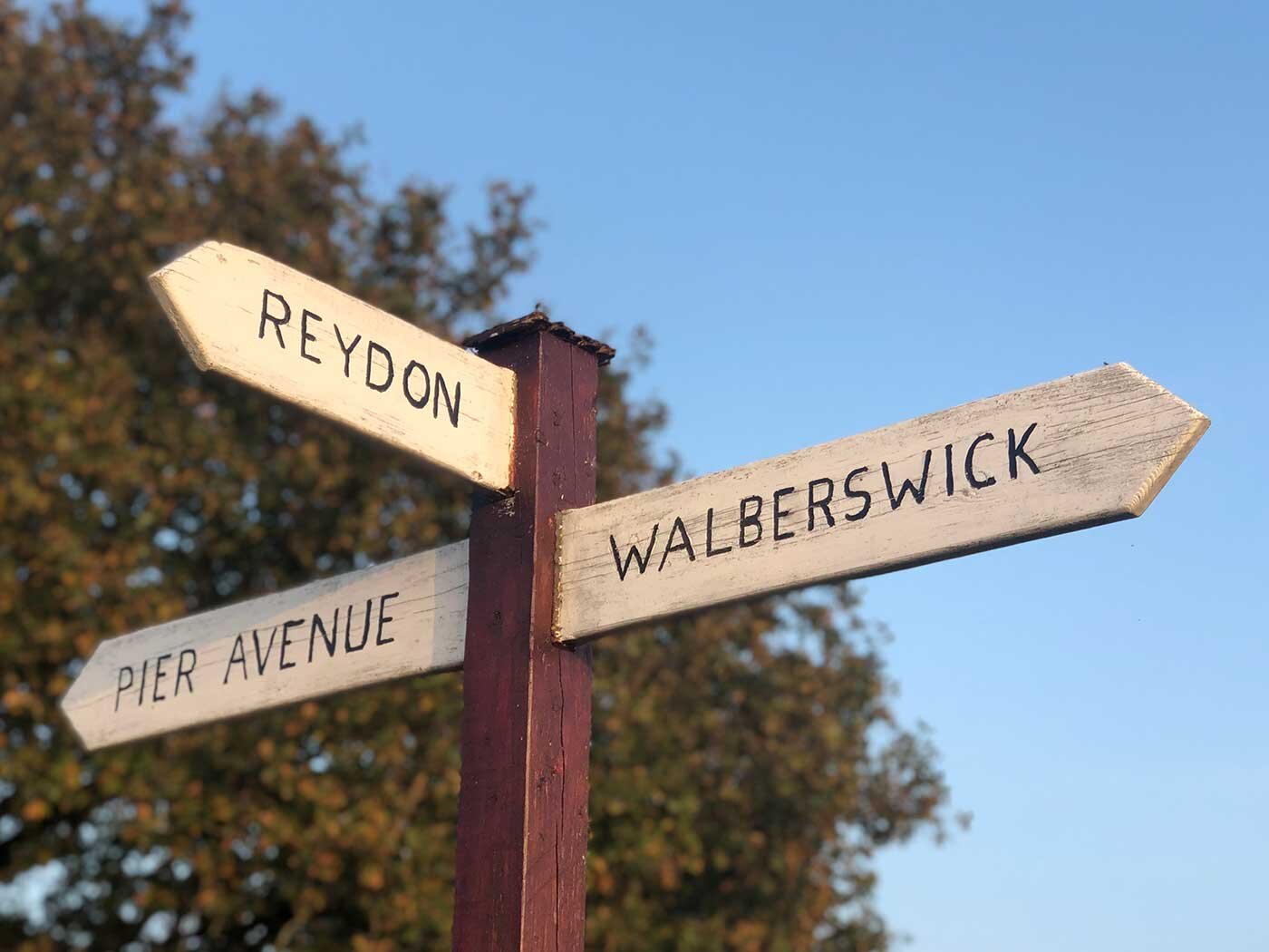 sign-southwold-pier_avenue-walberswick.jpg