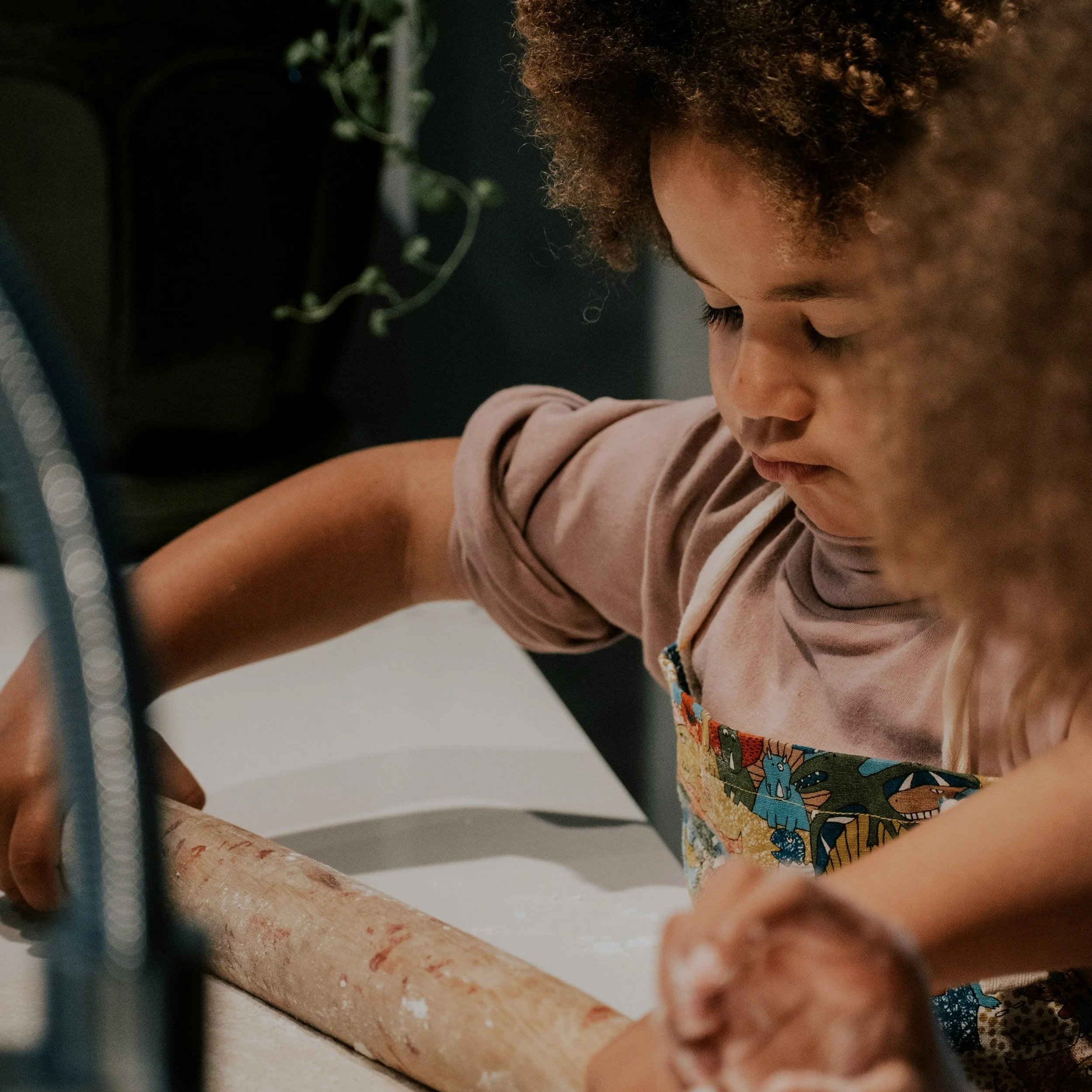 Koken met kinderen: meer dan alleen eten maken