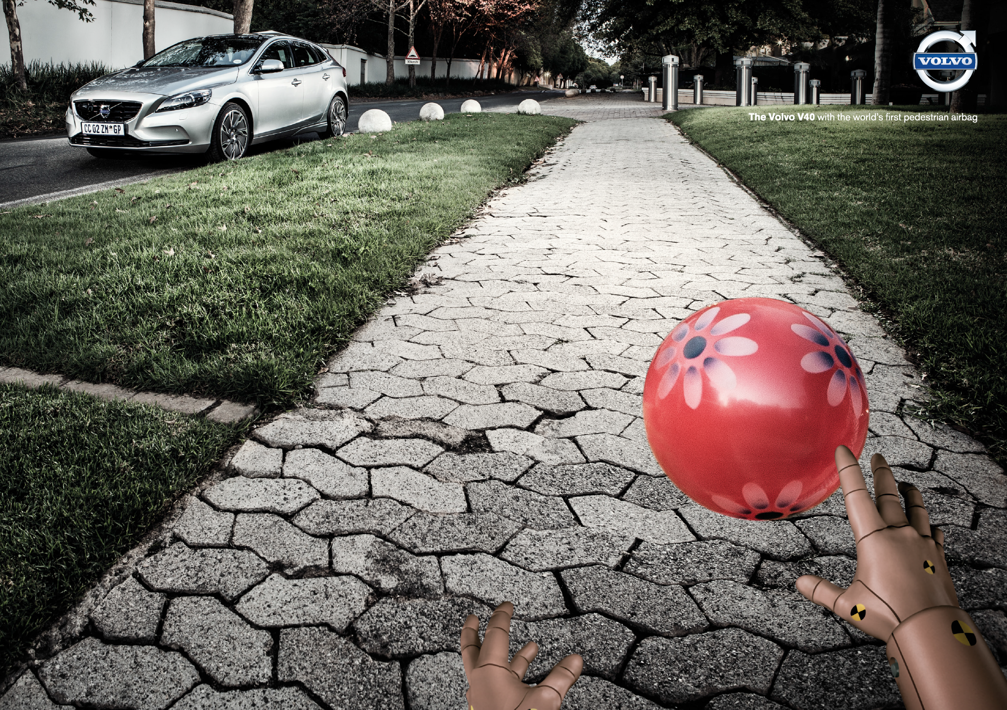 Volvo V40 ball print.png