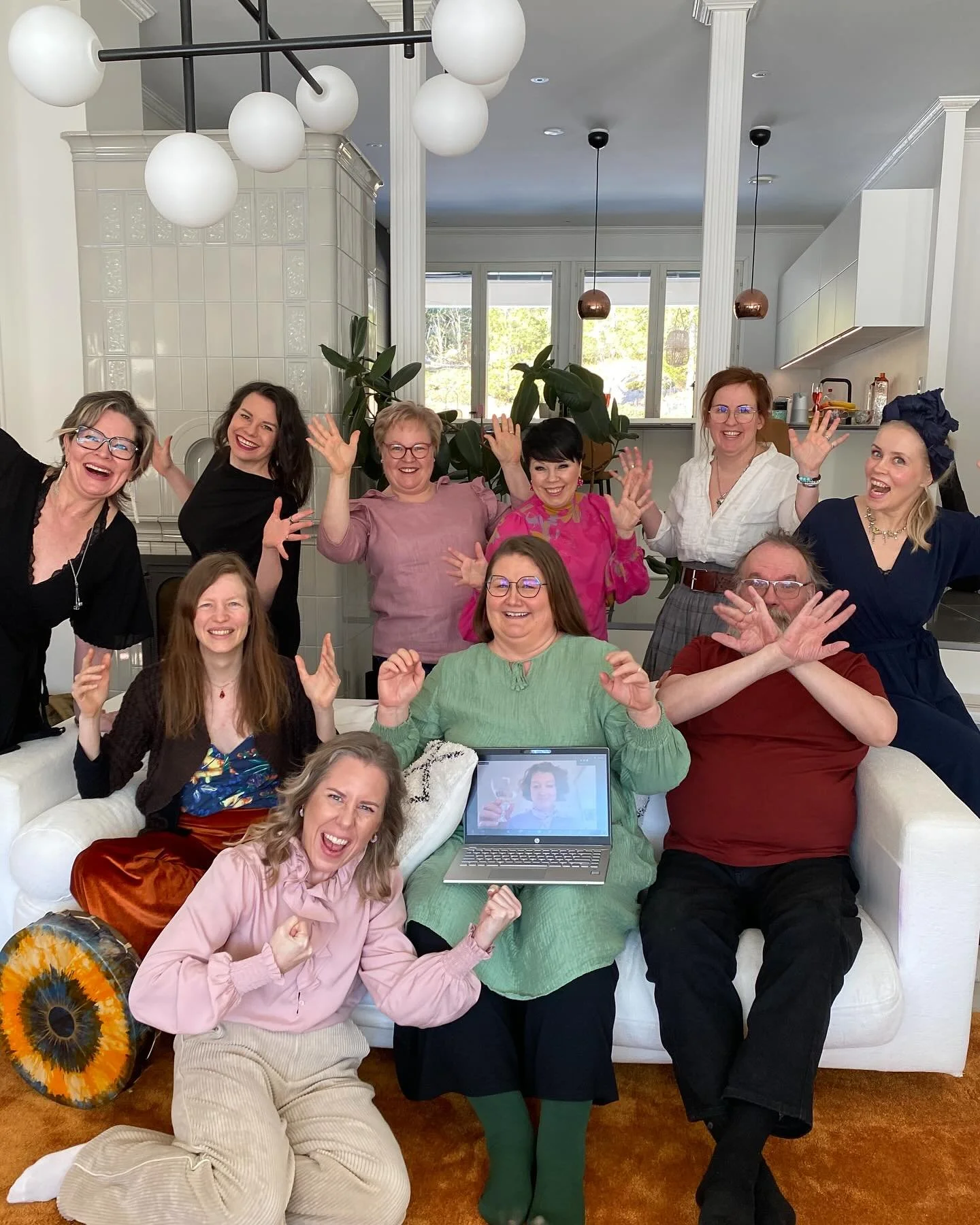 NLP Master Practitioner -matka sai loppuhuipennuksen Porvoossa. 

Kiitollisena n&auml;ist&auml; upeista tyypeist&auml; ja hienoista jaetuista hetkist&auml;. 🩷

NLP Masterilla tehd&auml;&auml;n my&ouml;s mallituksia ja t&auml;ss&auml; alla yhden mall