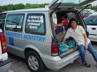 OldMinivan.jpg