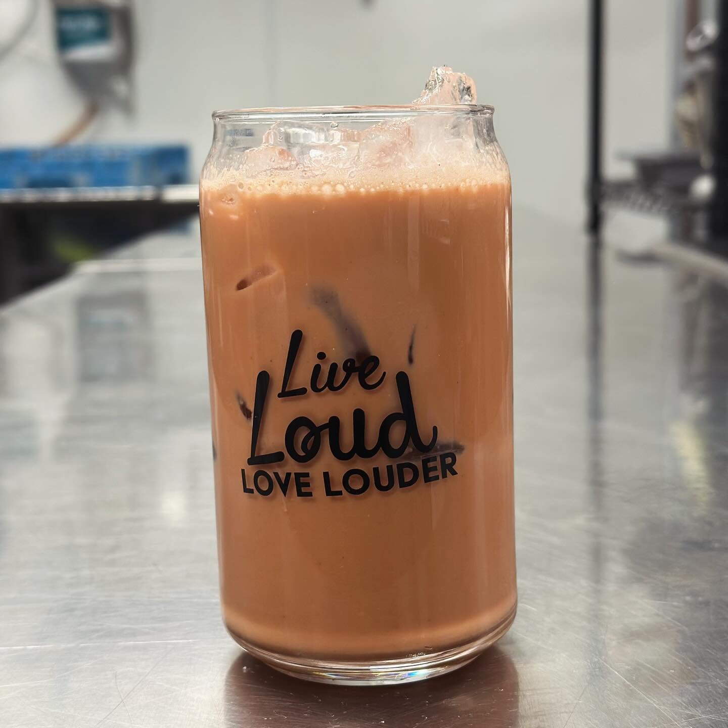 Todays vibe: coffee, and lots of it ☕️

#anthemcoffeeaz 
#azcoffee 
#azcoffeeculture 
#azcoffeeshop 
#westvalleyaz 
#buckeyeaz
#litchfieldparkaz 
#verradoaz