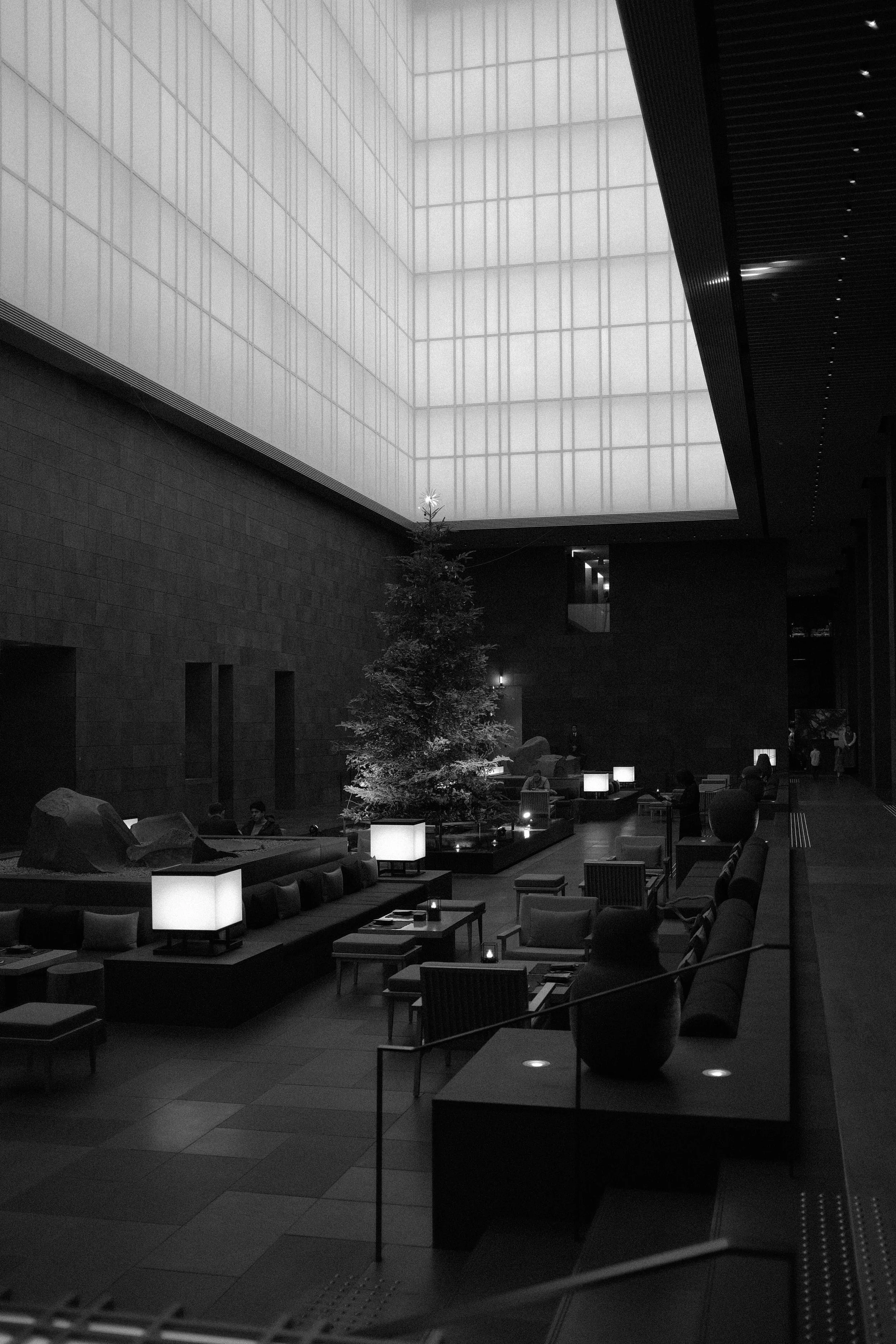 11/25 MARUNOUCHI