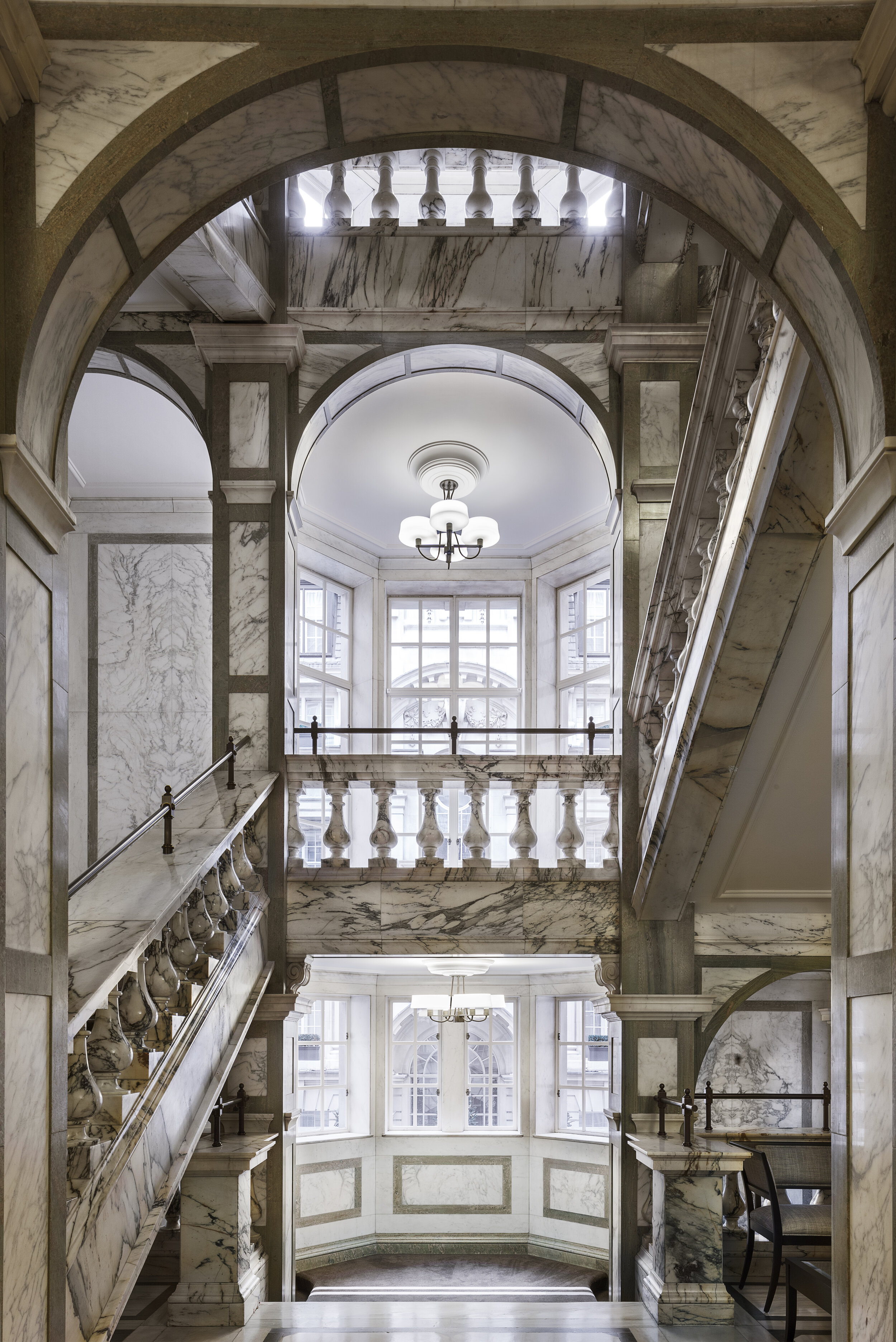 61385526-H1-Rosewood_London_Grand_Marble_Staircase_2.jpg