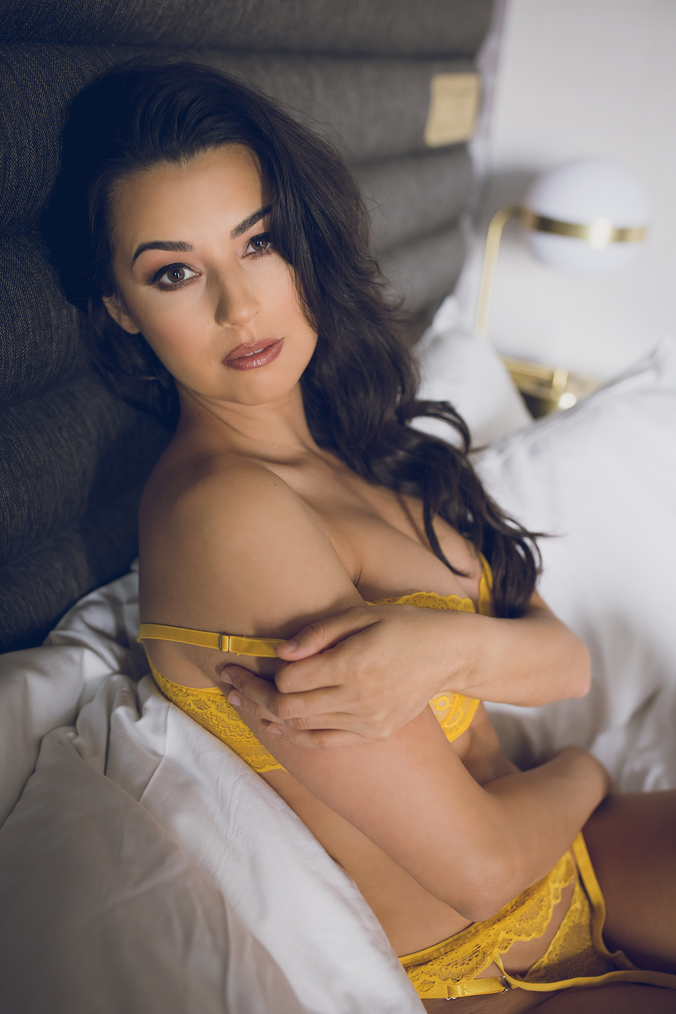 Ashley Duran Cosmo3915-2.PNG