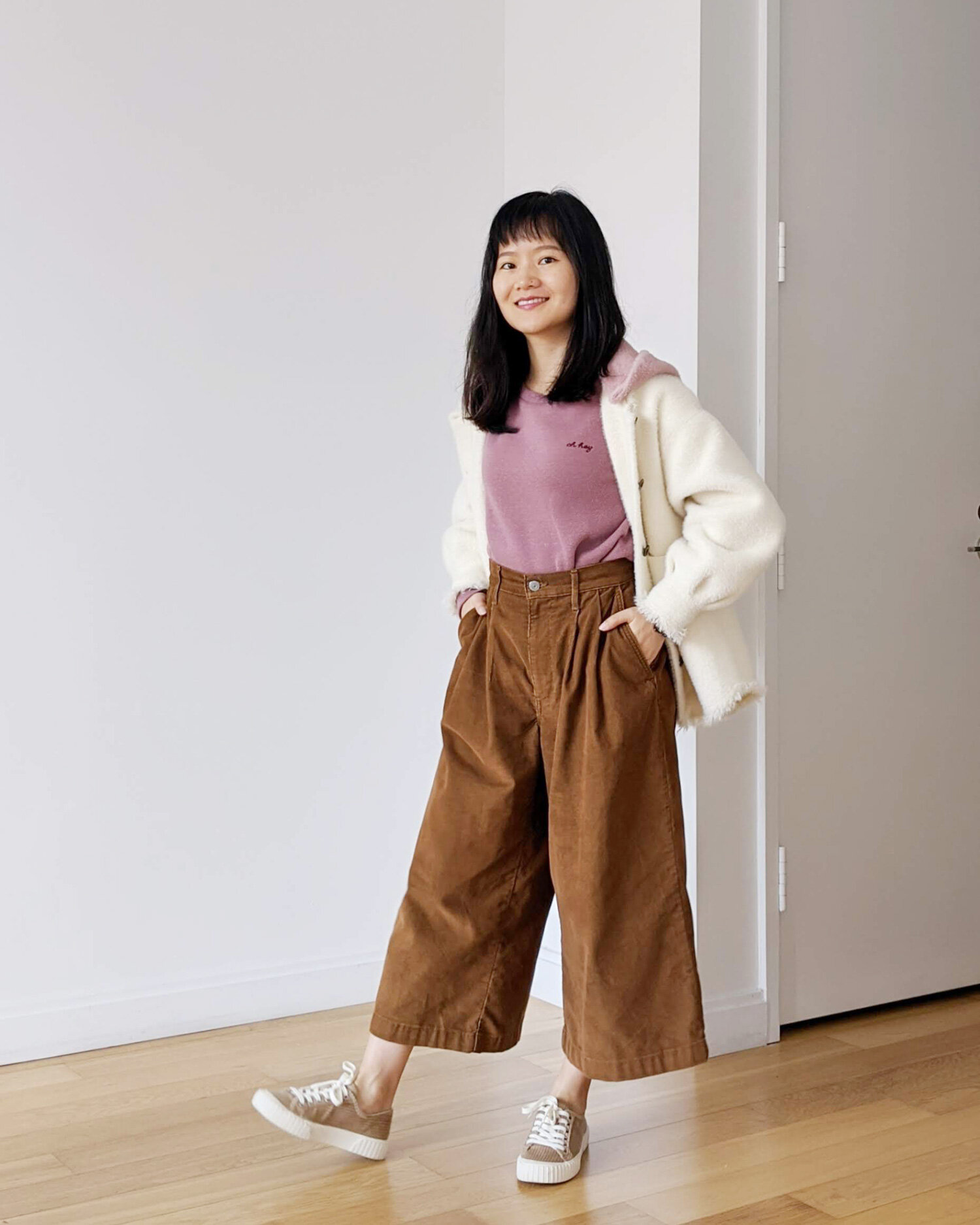 CapsuleWardrobe_MidFall2019_Outfit_LivingPetite_09.jpg