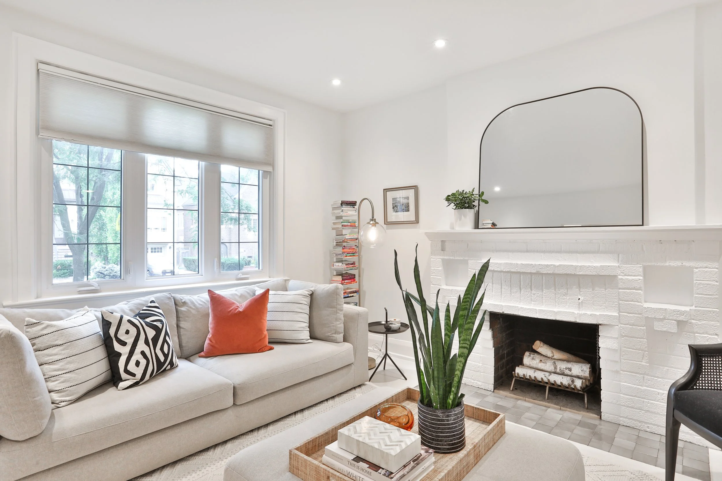 269 Manor Road East