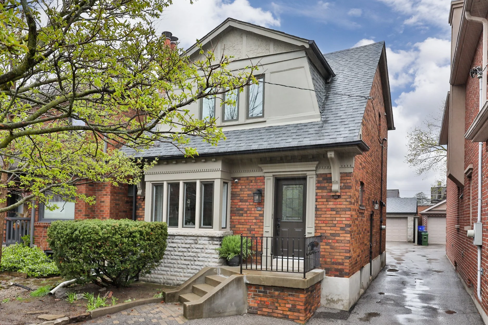 25 Whitewood Road