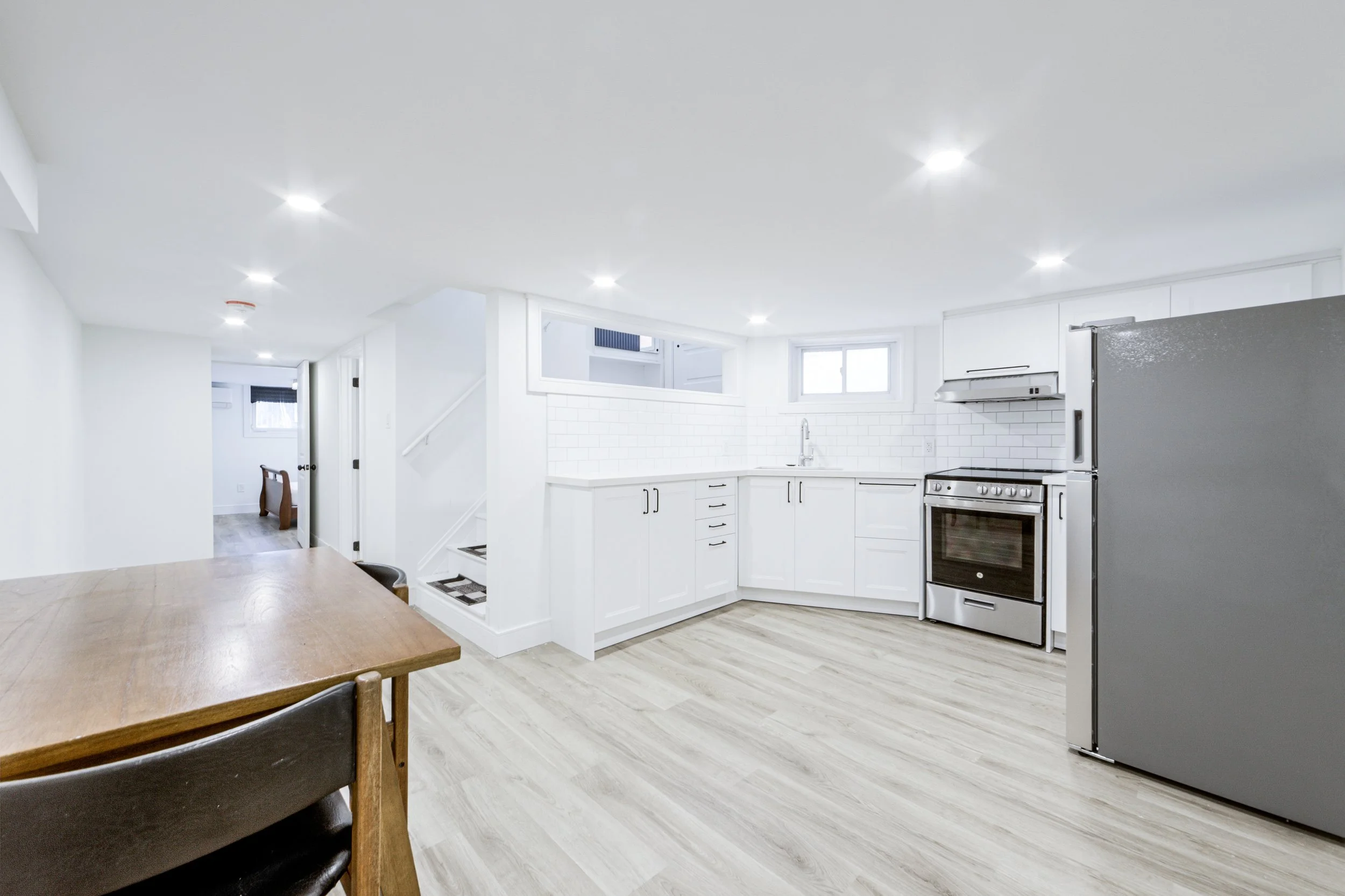 13 Ravina Cres (7).jpg